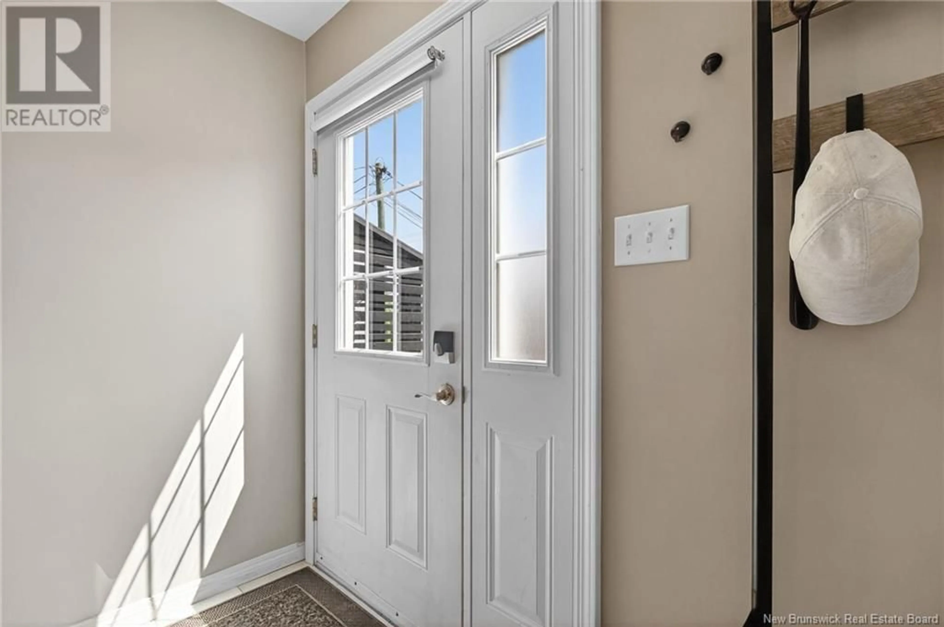 Indoor entryway for 28 GAGNON DRIVE, Moncton New Brunswick E1A0A5