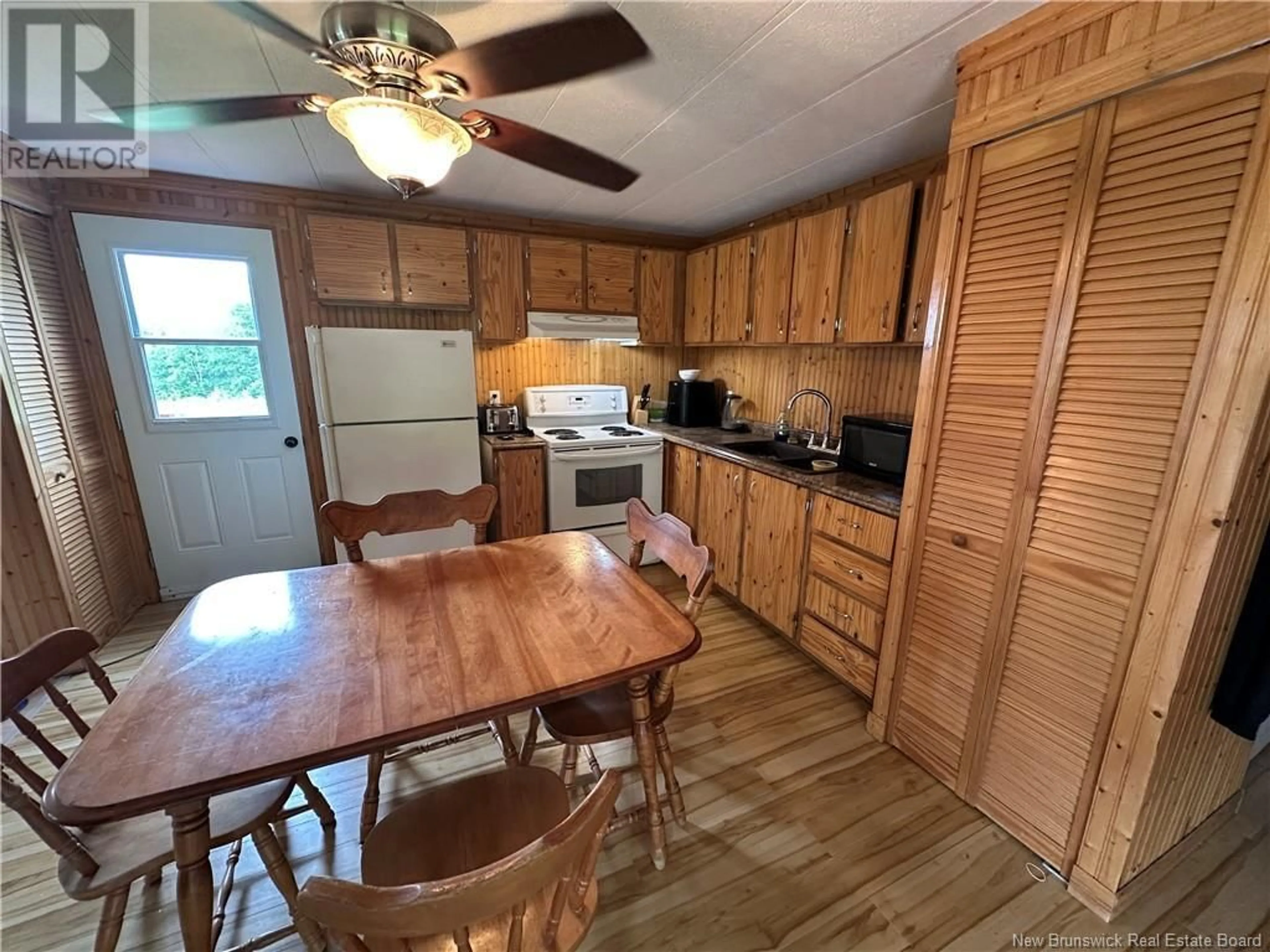 Standard kitchen, wood/laminate floor for 2206 NORTHWEST ROAD, Trout Brook New Brunswick E1V2L1