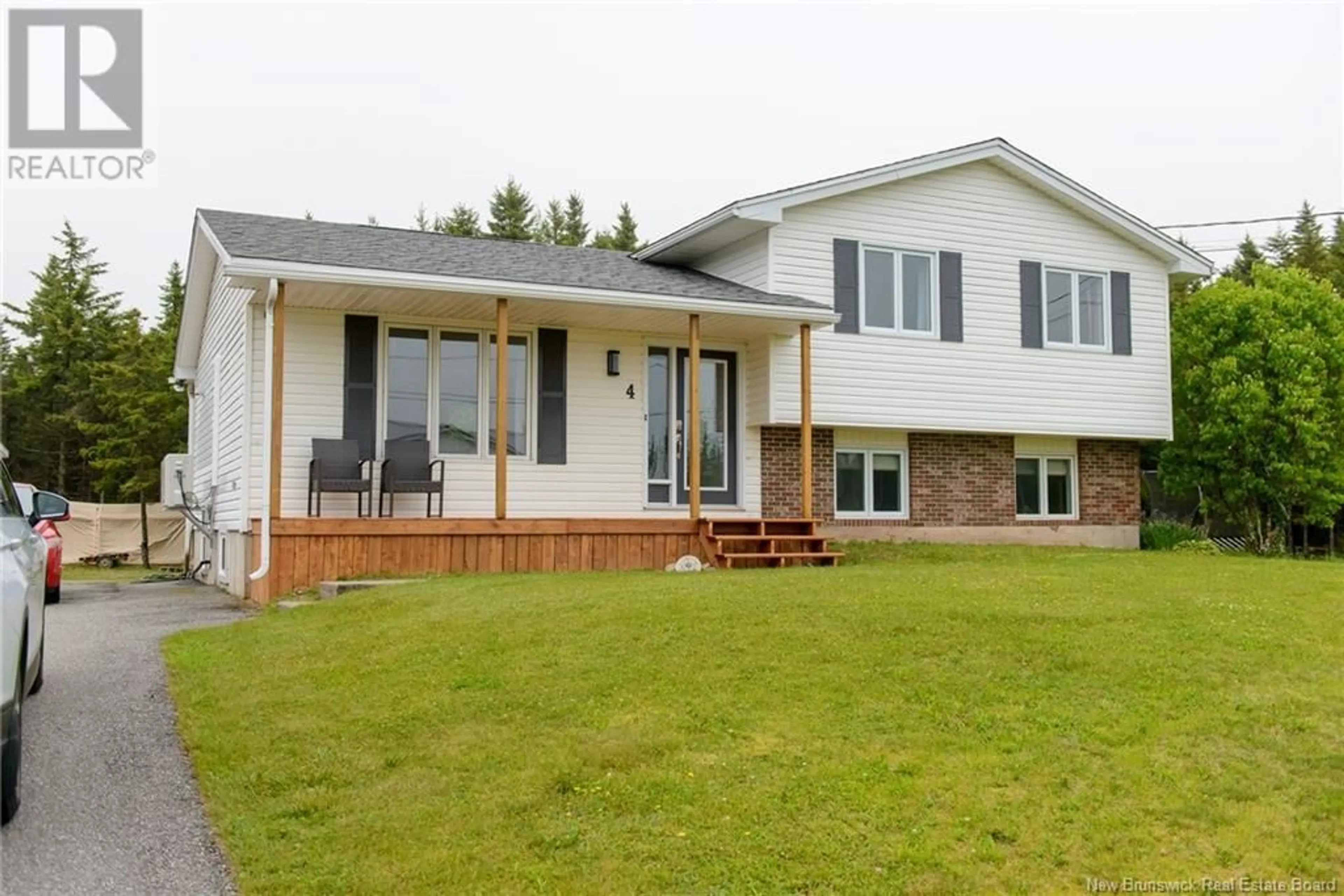 Home with vinyl exterior material, unknown for 4 MARK AVENUE, French Village New Brunswick E2S1A2