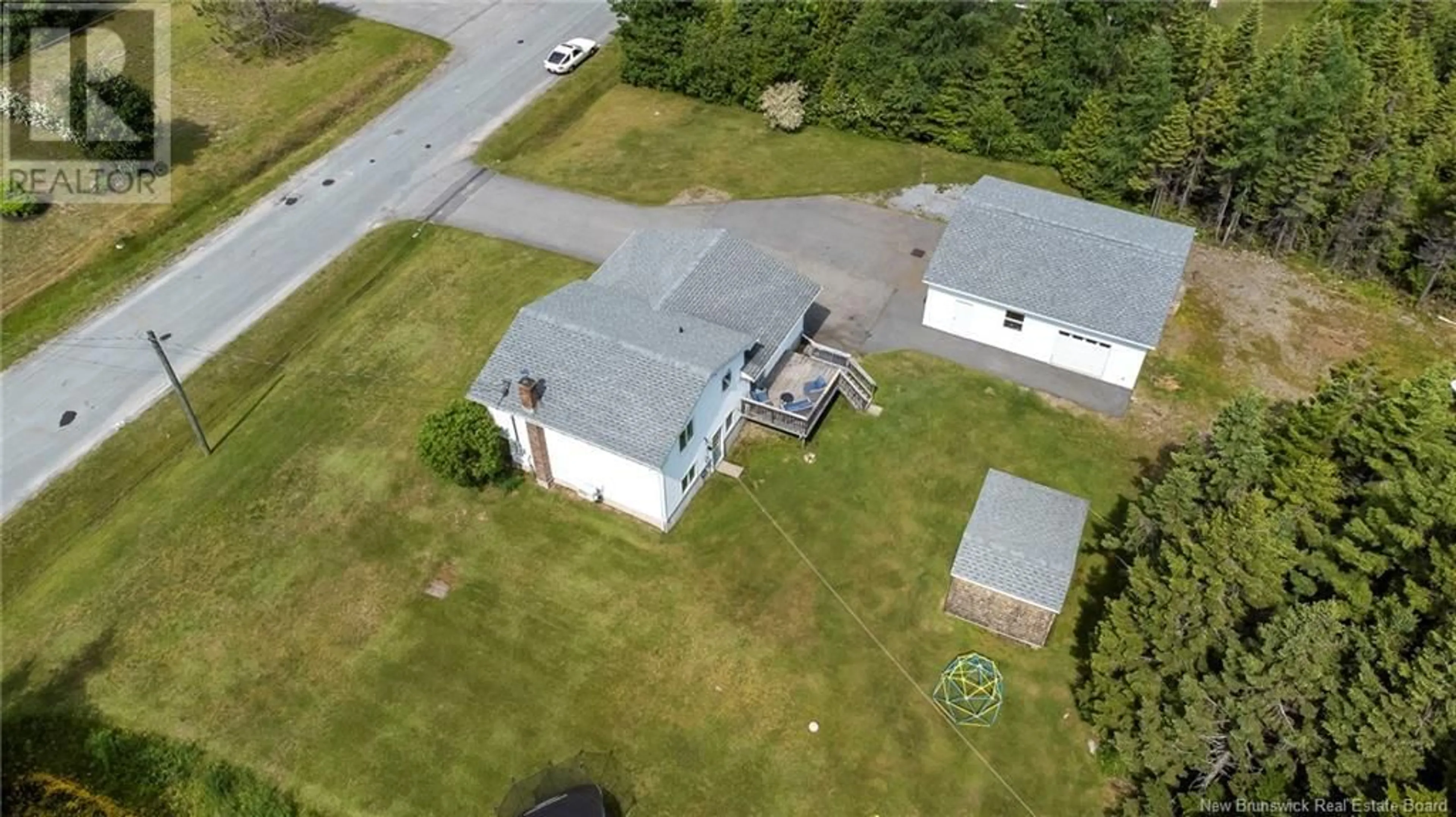 A pic from outside/outdoor area/front of a property/back of a property/a pic from drone, building for 4 MARK AVENUE, French Village New Brunswick E2S1A2