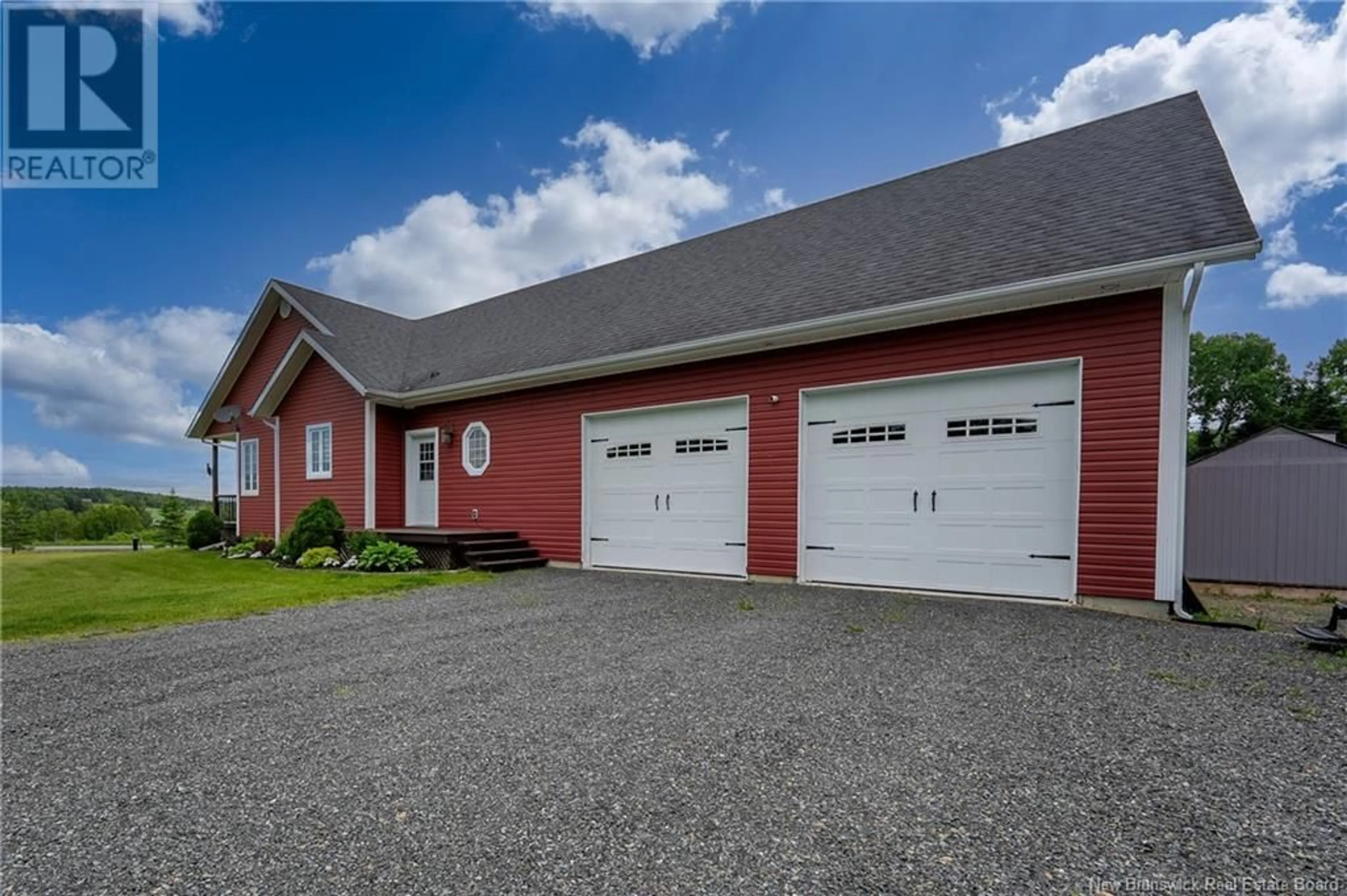 Indoor garage for 1190 ROUTE 109, Red Rapids New Brunswick E7H4H3