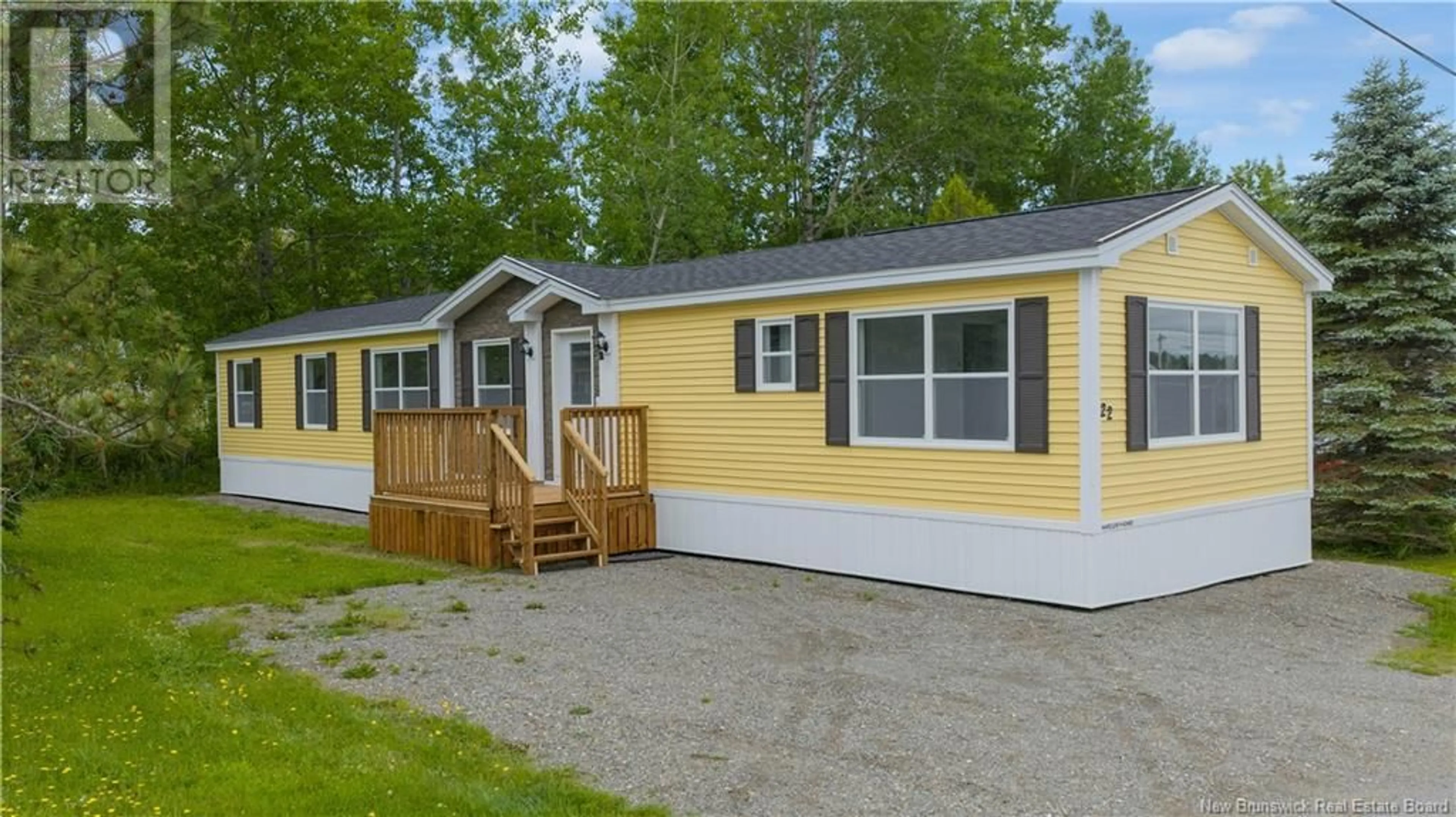 Home with vinyl exterior material, street for 22 DARRELL AVENUE, Quispamsis New Brunswick E2G1T1