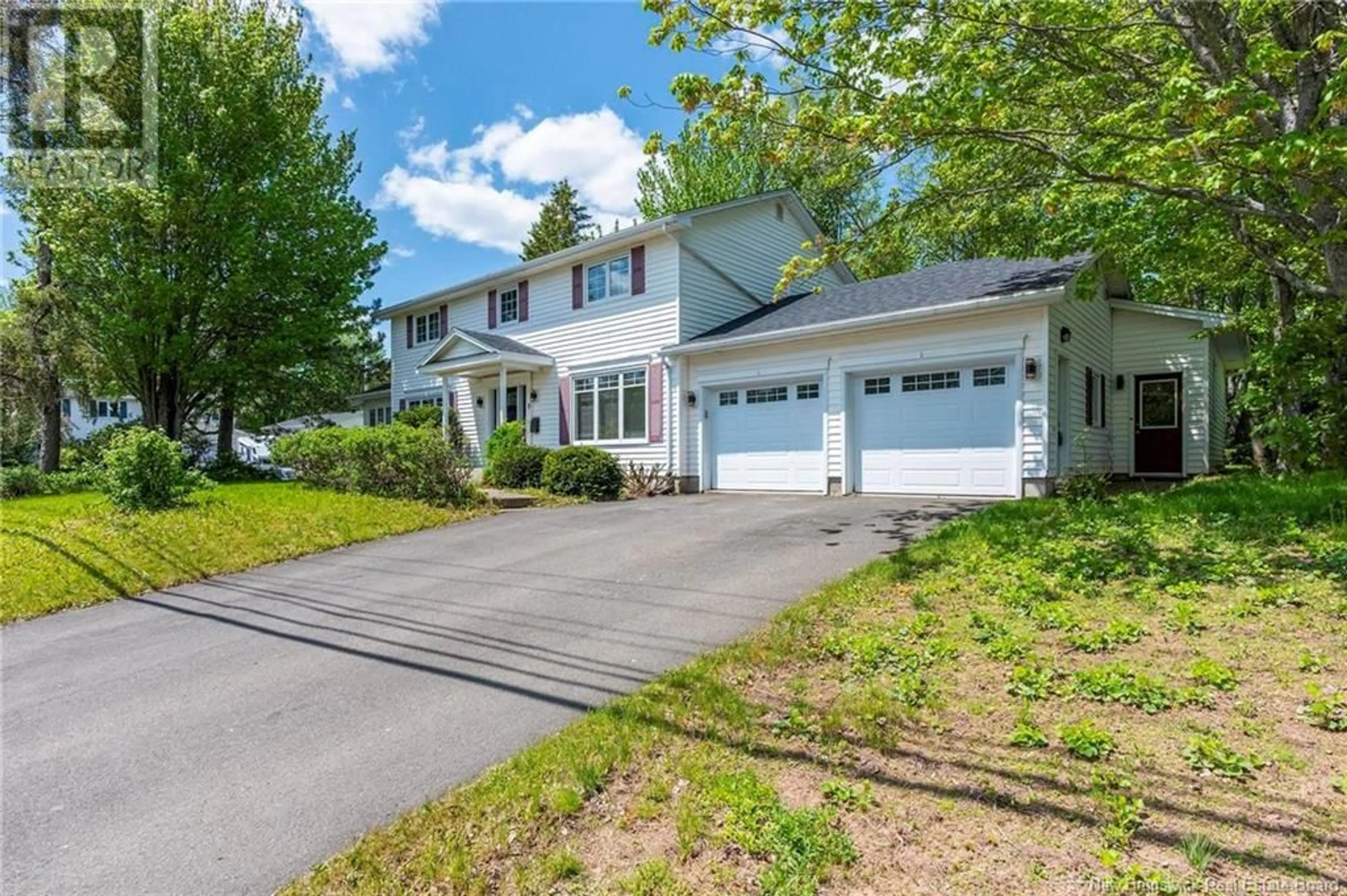 A pic from outside/outdoor area/front of a property/back of a property/a pic from drone, street for 9 GRENVILLE ROAD, Riverview New Brunswick E1B4S2