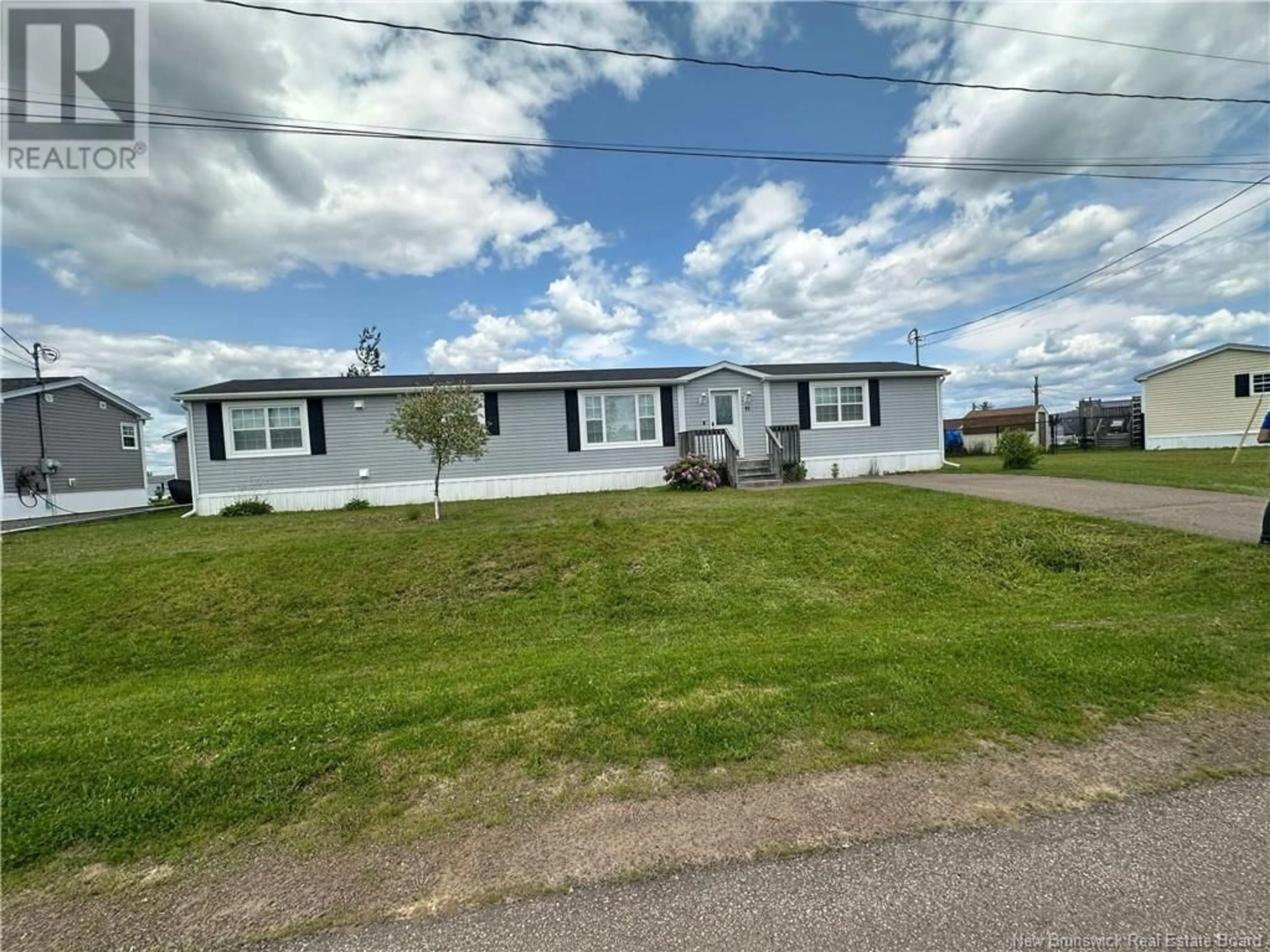 A pic from outside/outdoor area/front of a property/back of a property/a pic from drone, street for 91 HAYWARD LANE, Riverview New Brunswick E1B0G3