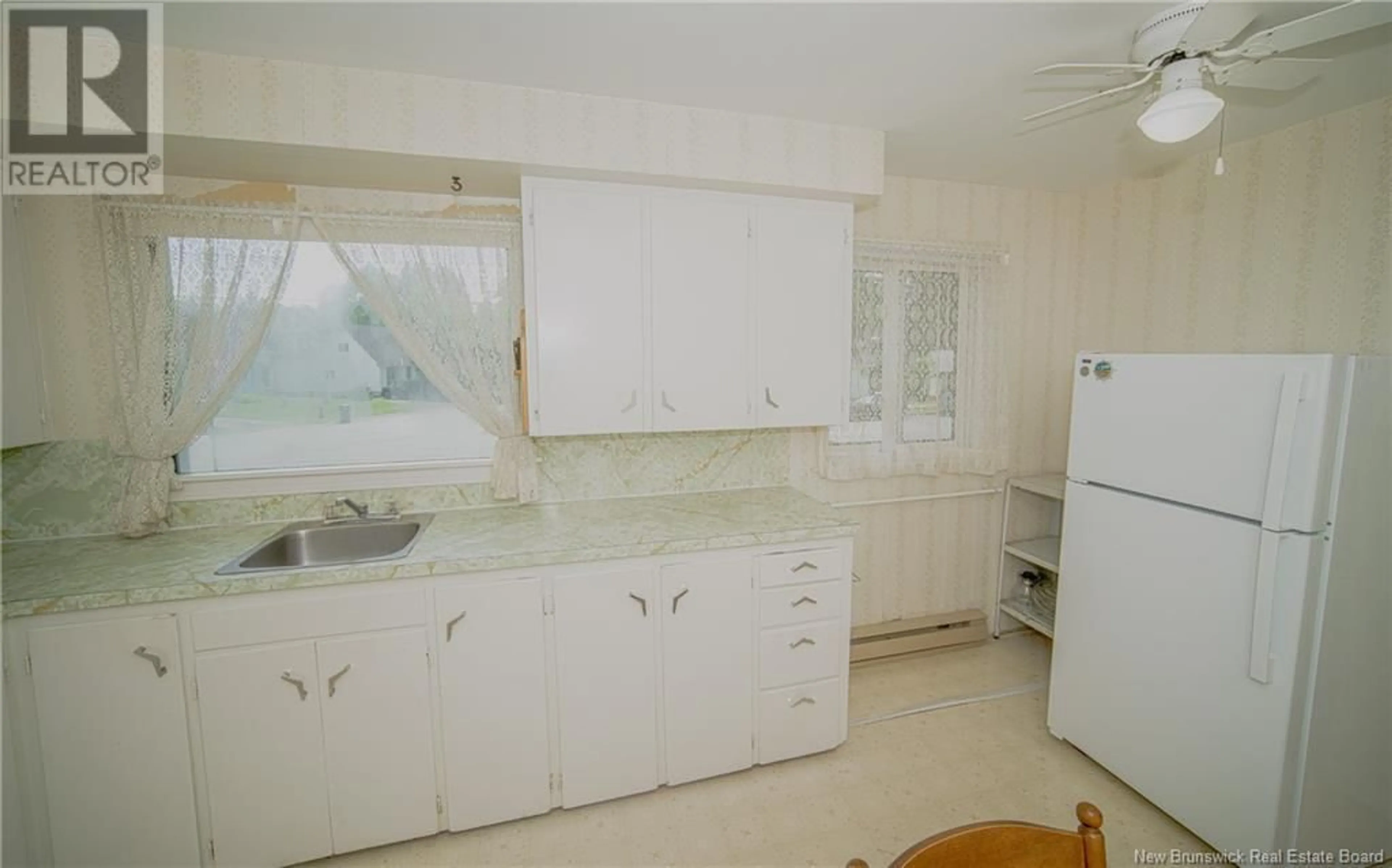 Standard kitchen, unknown for 601 HILLCREST DRIVE, Fredericton New Brunswick E3A2X8