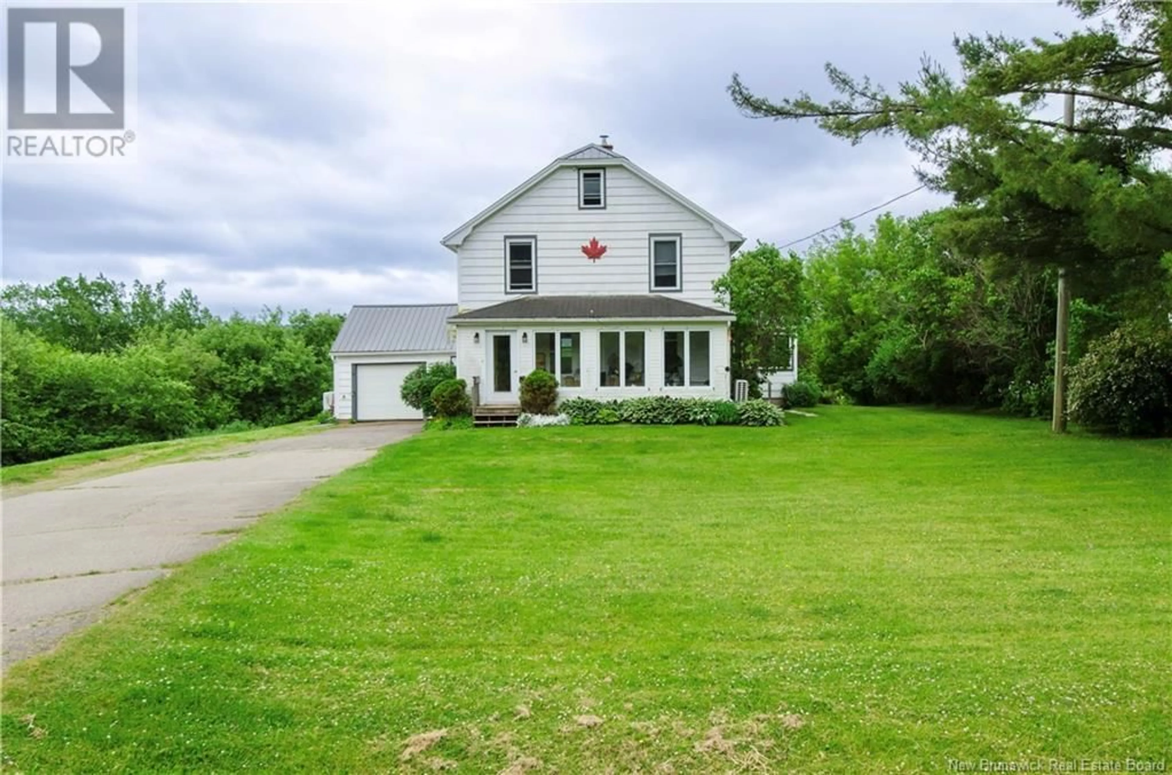 A pic from outside/outdoor area/front of a property/back of a property/a pic from drone, unknown for 3314 ROUTE 121 ROUTE, Apohaqui New Brunswick E5P1B1