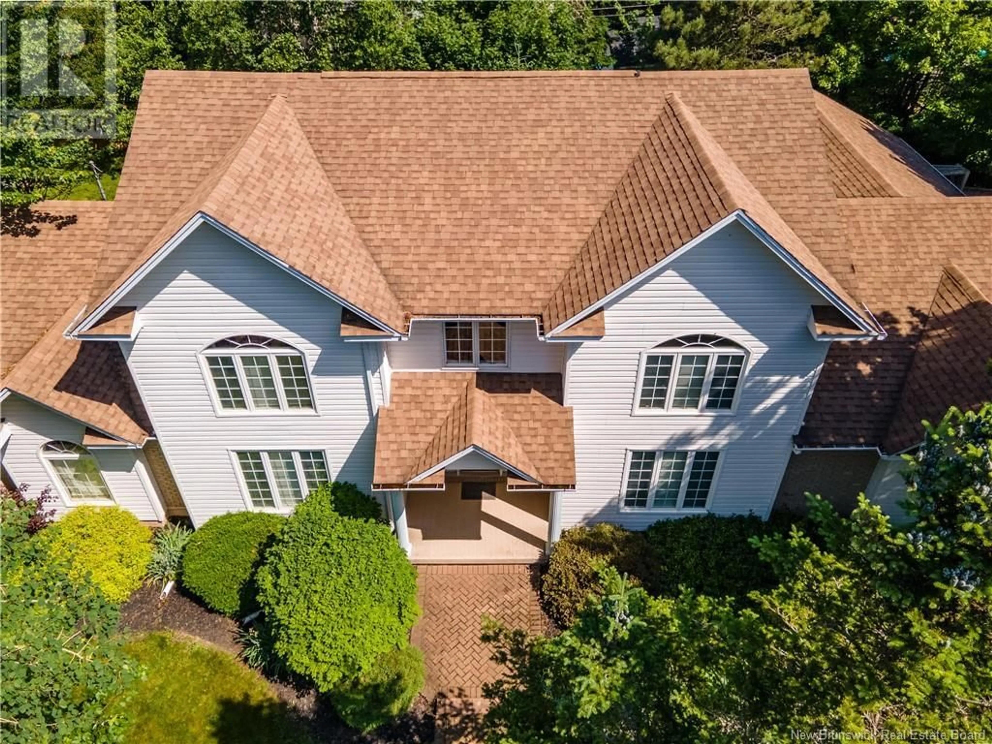 A pic from outside/outdoor area/front of a property/back of a property/a pic from drone, unknown for 51 DRIFTWOOD COURT, Moncton New Brunswick E1G2G1