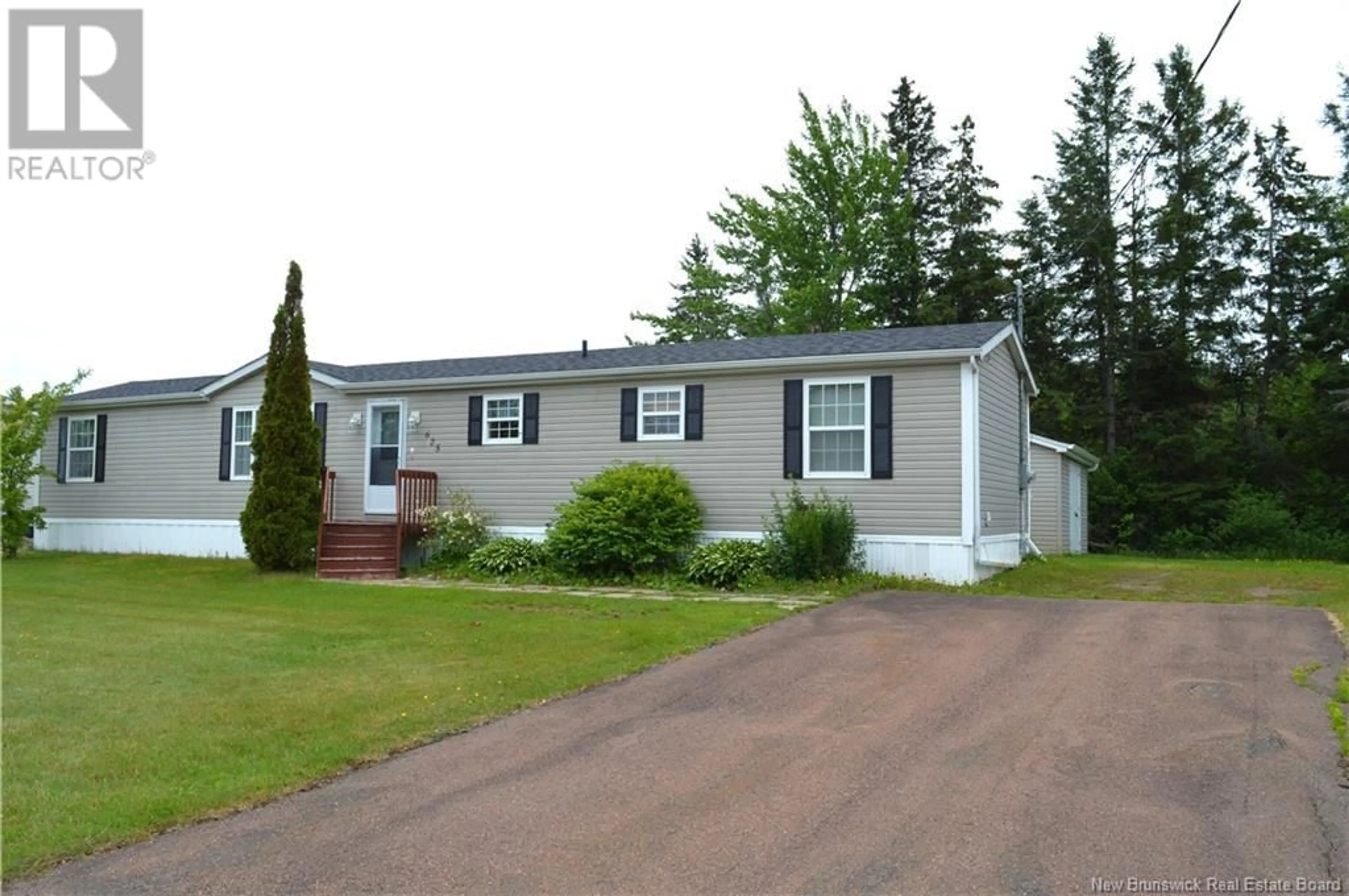 Home with vinyl exterior material, street for 625 CHAMPLAIN STREET, Shediac New Brunswick E4P9C8