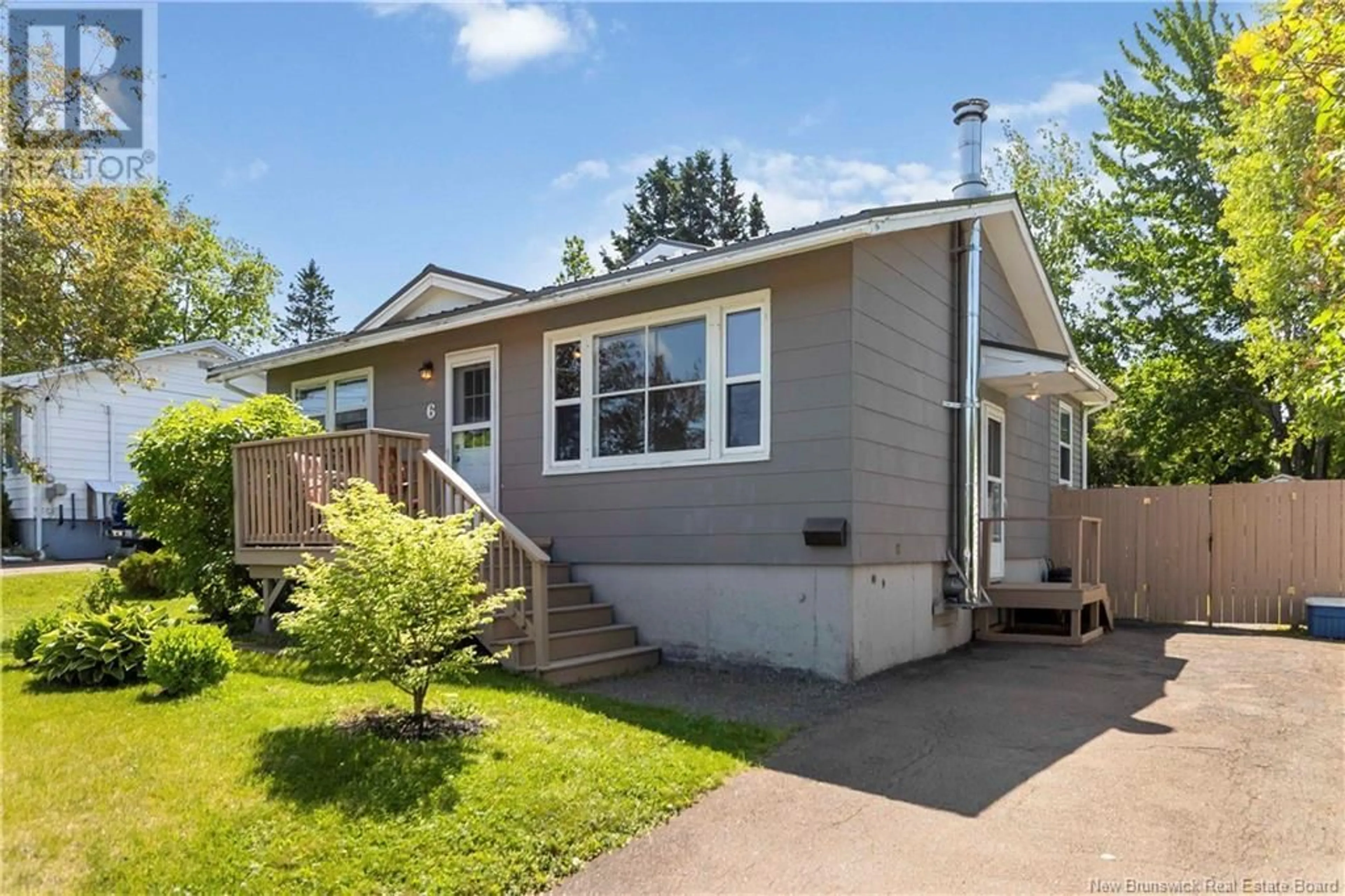 Home with vinyl exterior material, street for 6 WINDSOR STREET, Riverview New Brunswick E1B2X6