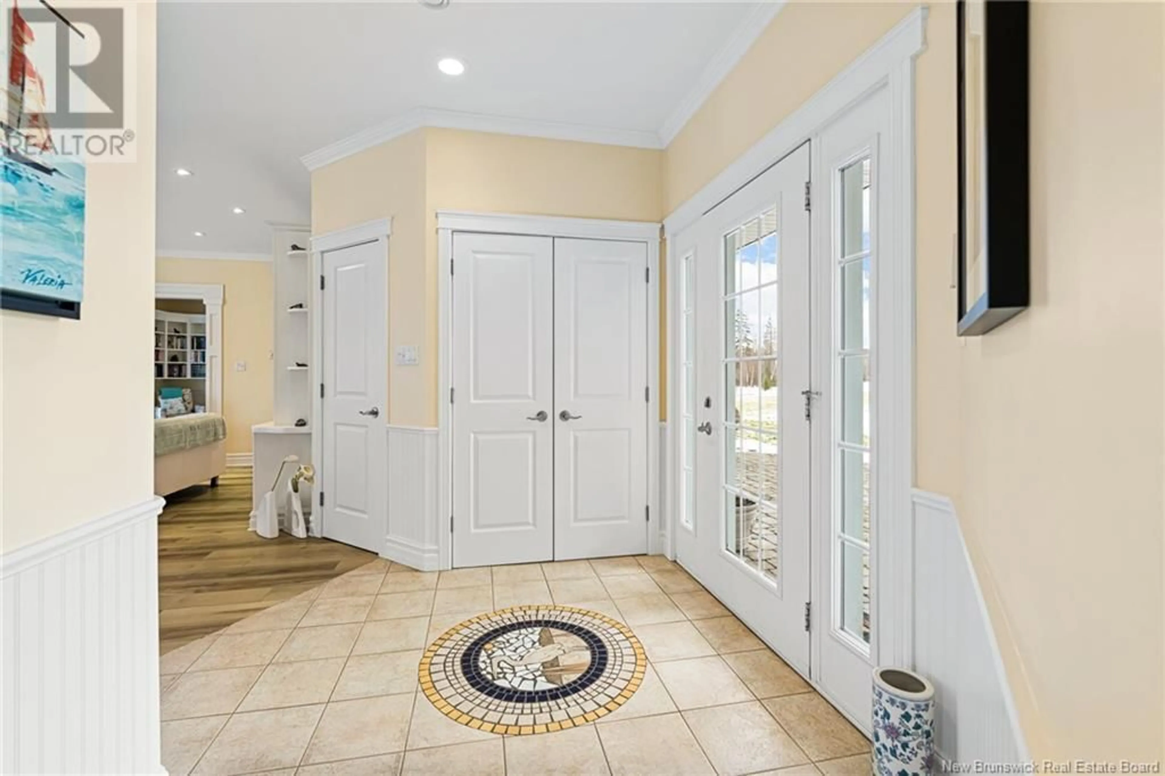 Indoor entryway for 46 LEONCE STREET, Haute-Aboujagane New Brunswick E4P9C7