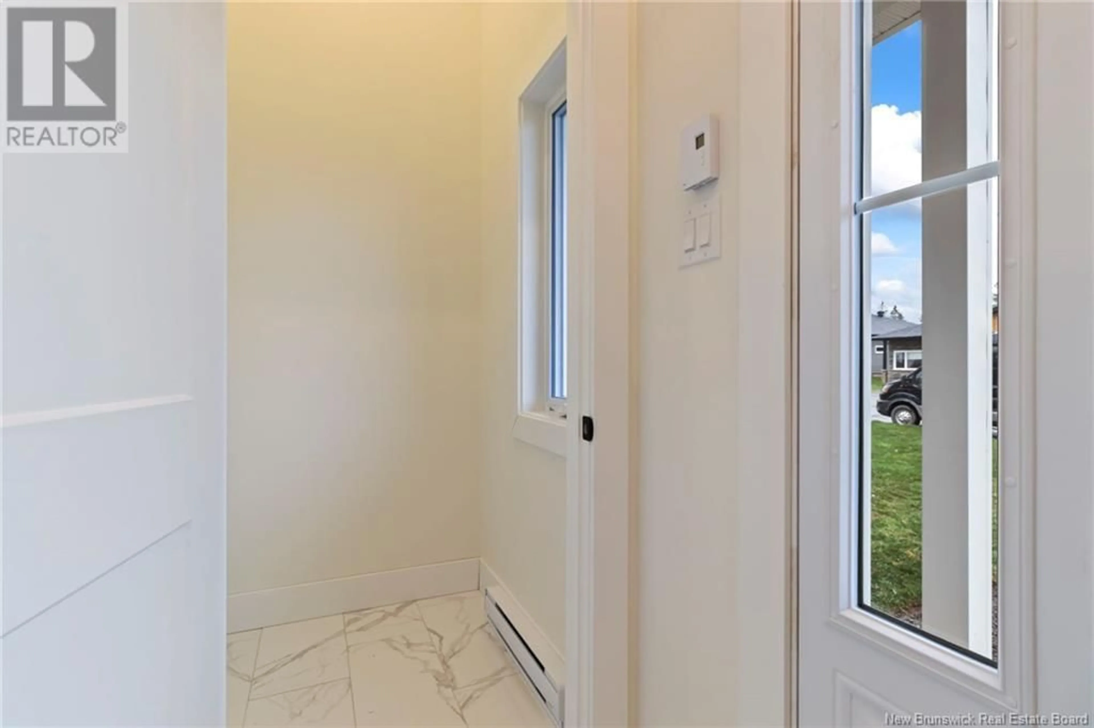 Indoor entryway for 85 PARKPLACE LANE, Moncton New Brunswick E1A9S8