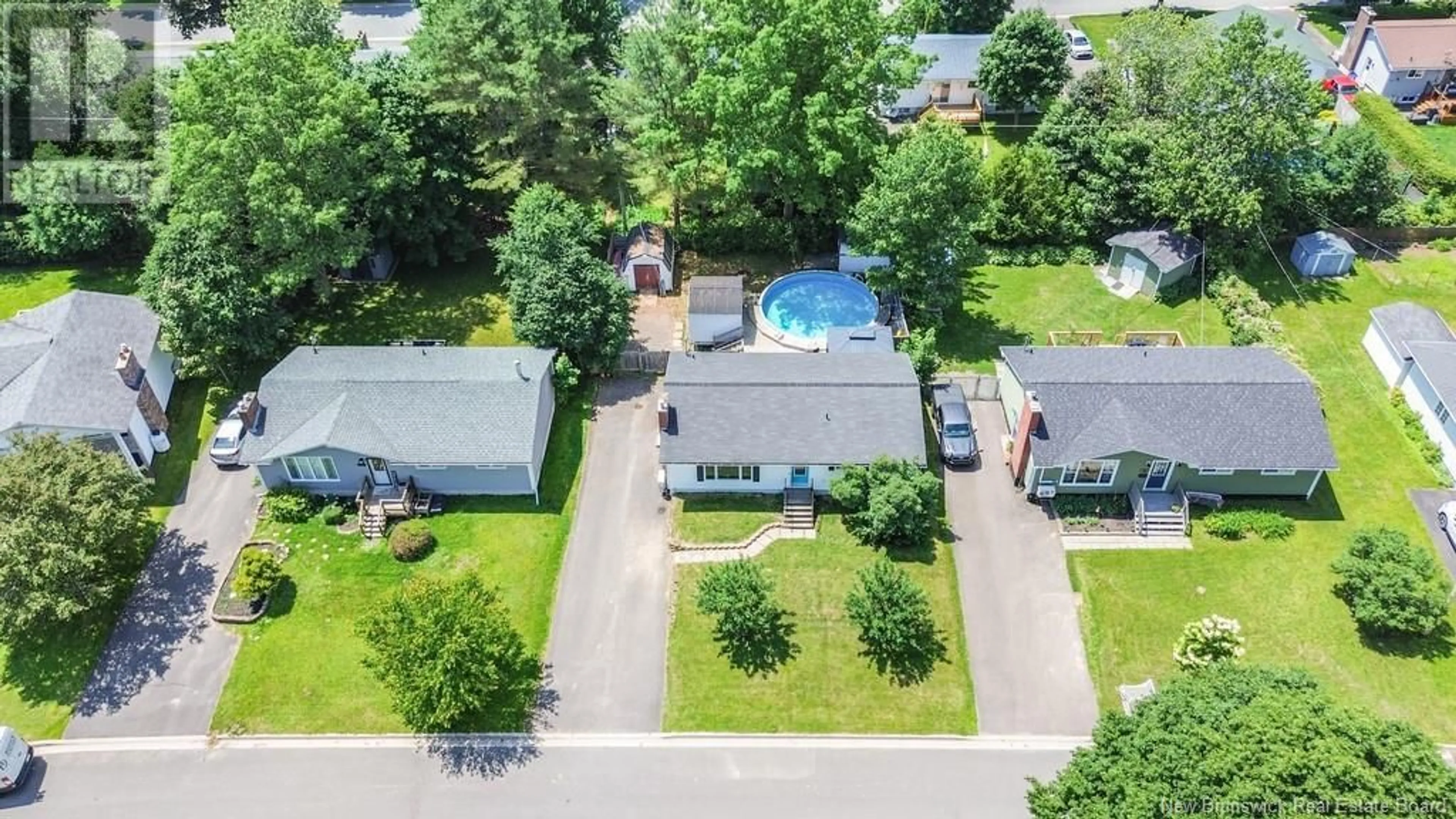 A pic from outside/outdoor area/front of a property/back of a property/a pic from drone, street for 26 MATTHEWS COURT, Fredericton New Brunswick E3A4Y7