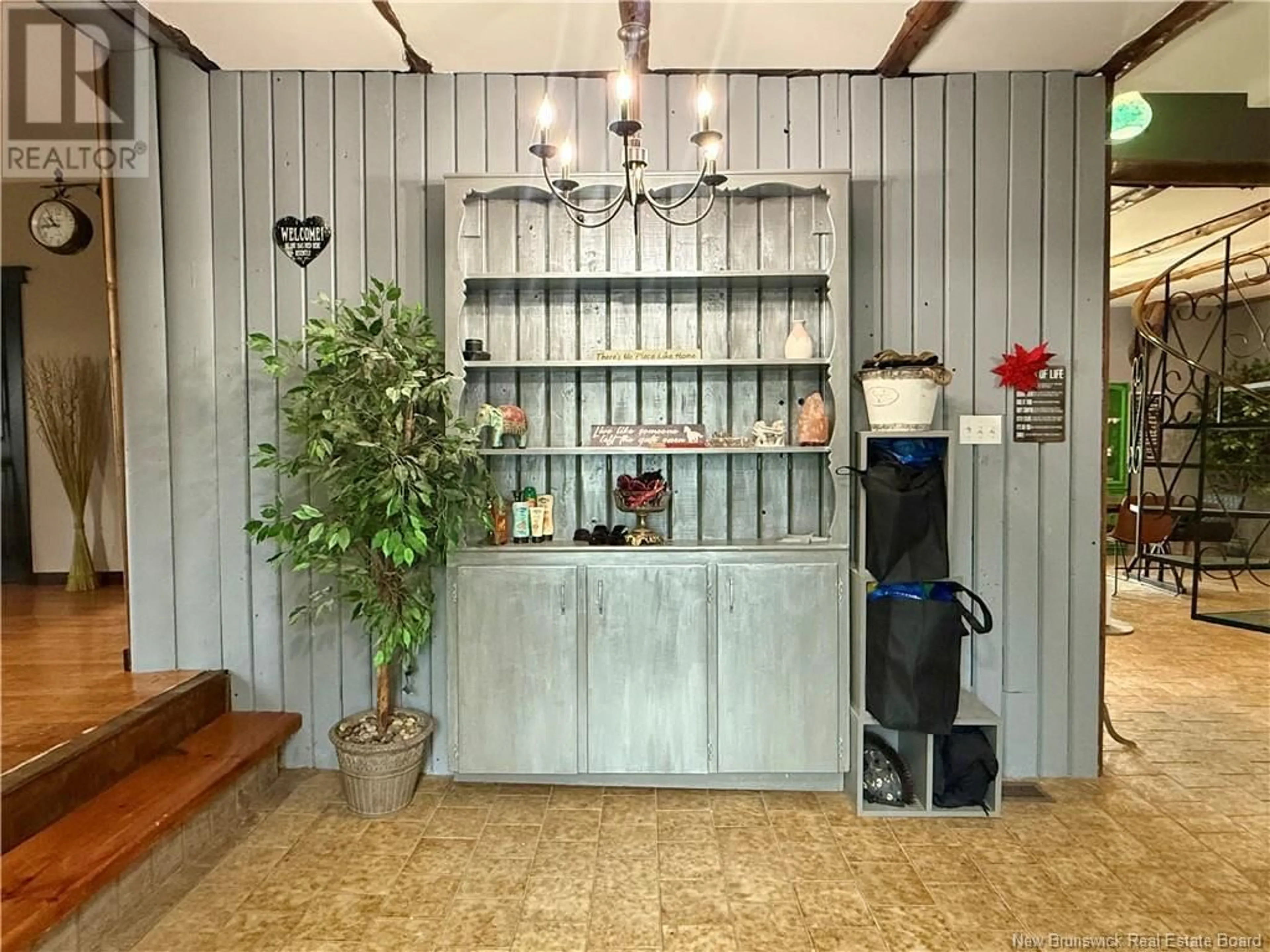 Indoor foyer for 101 WADDELL ROAD, Saint-André New Brunswick E3Y3L8