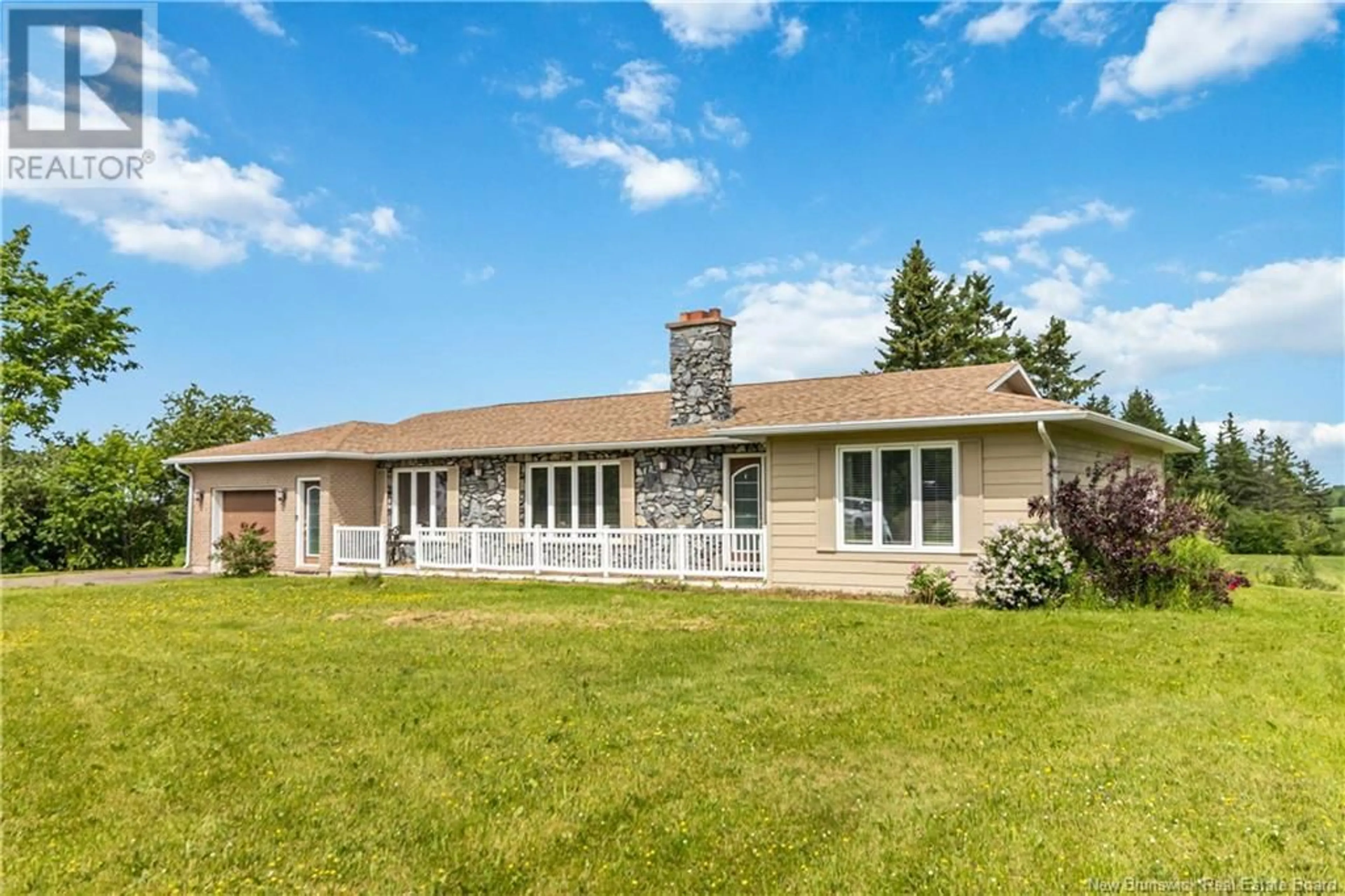 Home with vinyl exterior material, unknown for 3576 ROUTE 132, Scoudouc New Brunswick E4P2Z9