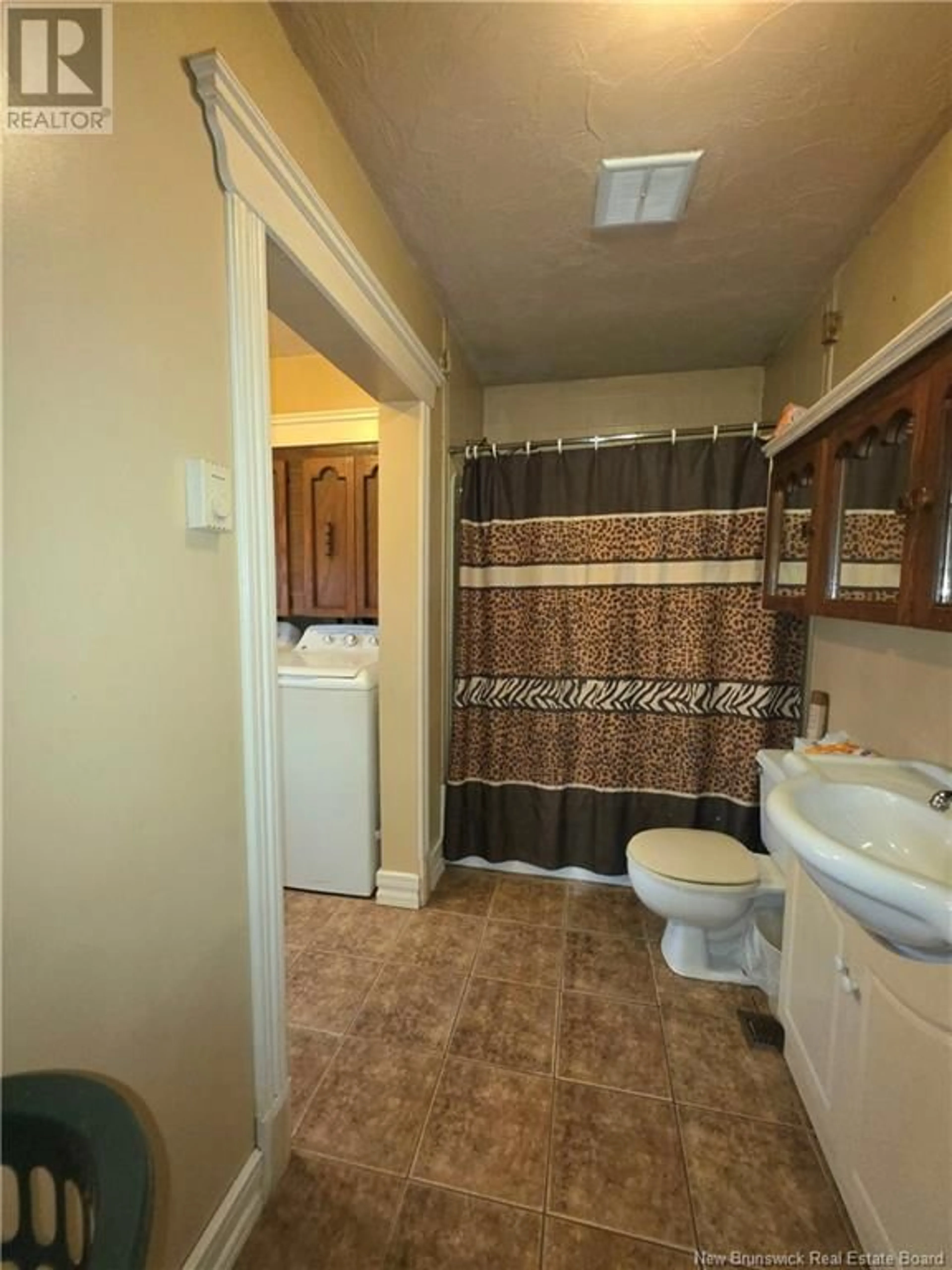 Standard bathroom, unknown for 1787 ROUTE 950, Trois Ruisseaux New Brunswick E4N2Y9