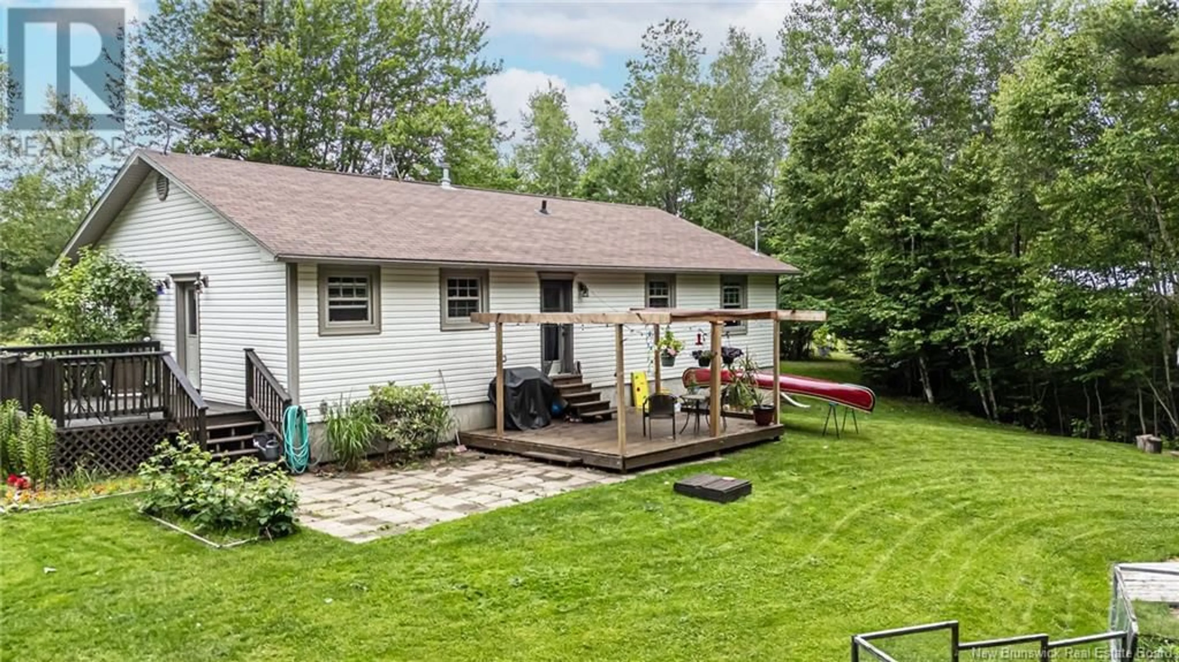 Patio, unknown for 3475 101 ROUTE, Tracyville New Brunswick E5L1P1