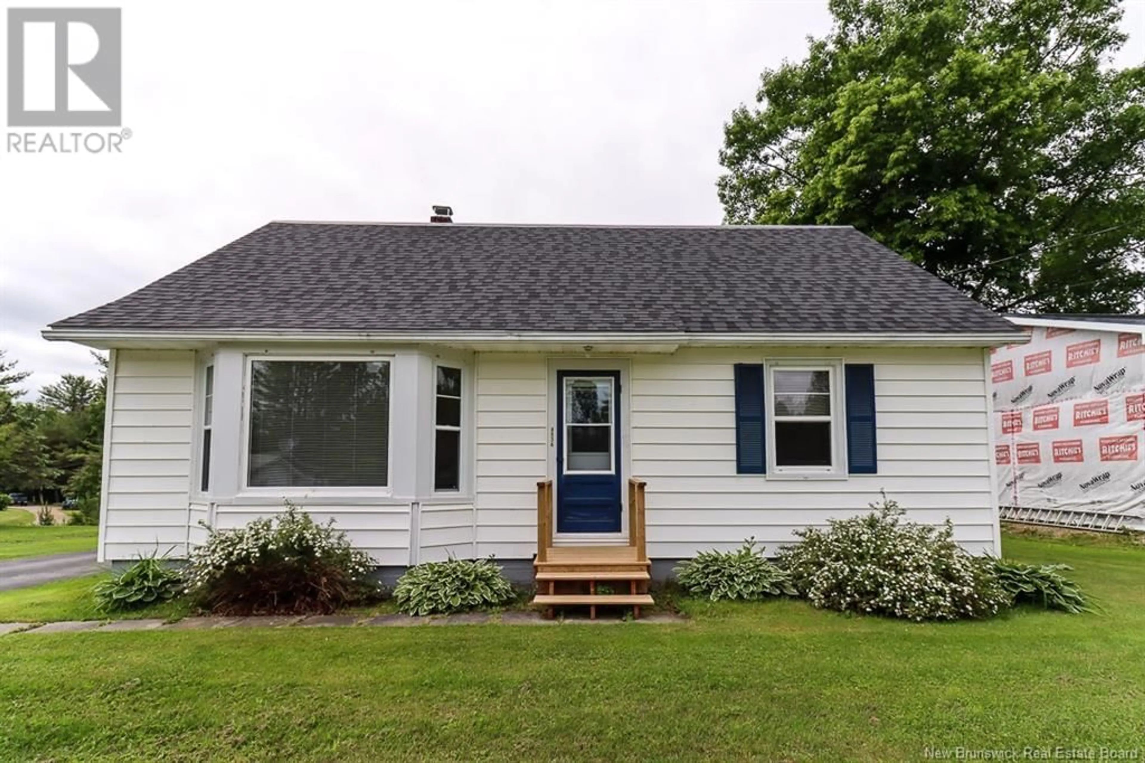 Home with vinyl exterior material, street for 8534 ROUTE 101, Welsford New Brunswick E5K4A2