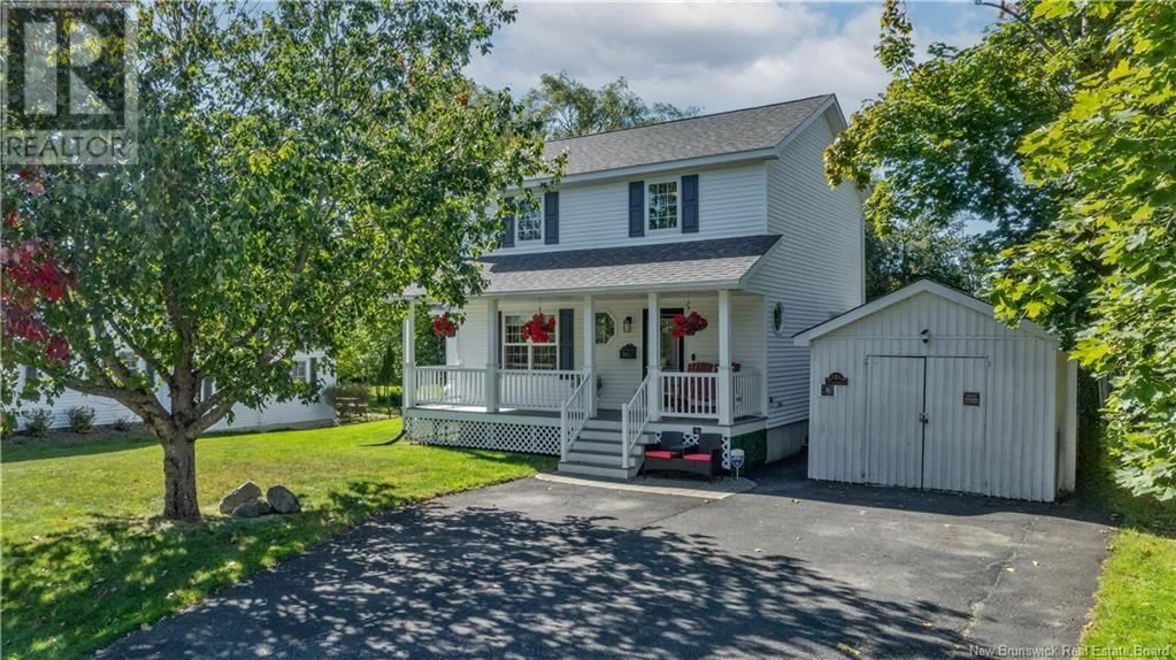 Home with vinyl exterior material, street for 105 MONTAGUE STREET, Saint Andrews New Brunswick E5B1H3