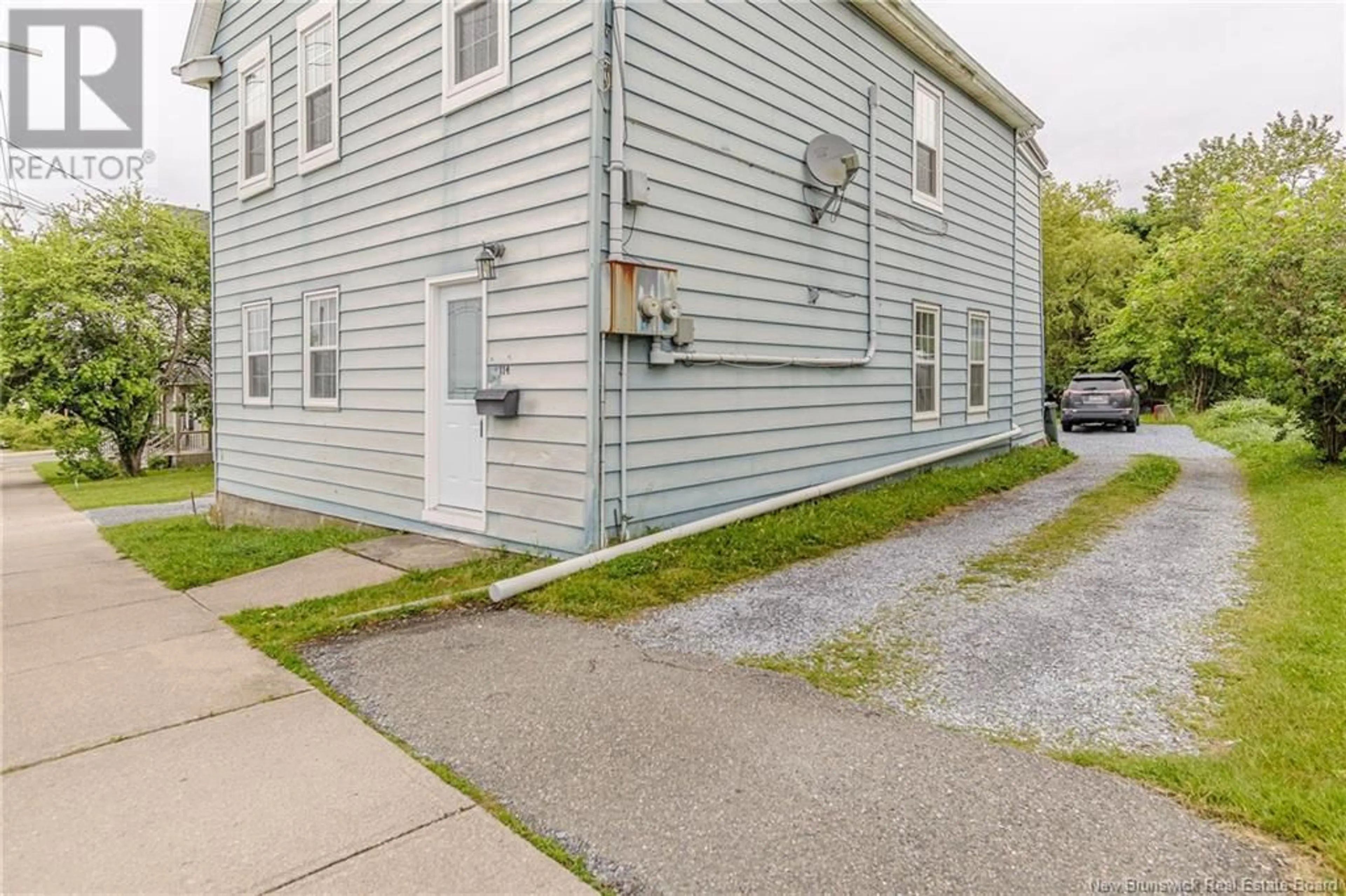 Patio, street for 114 CHURCH AVENUE, Saint John New Brunswick E2M4P8