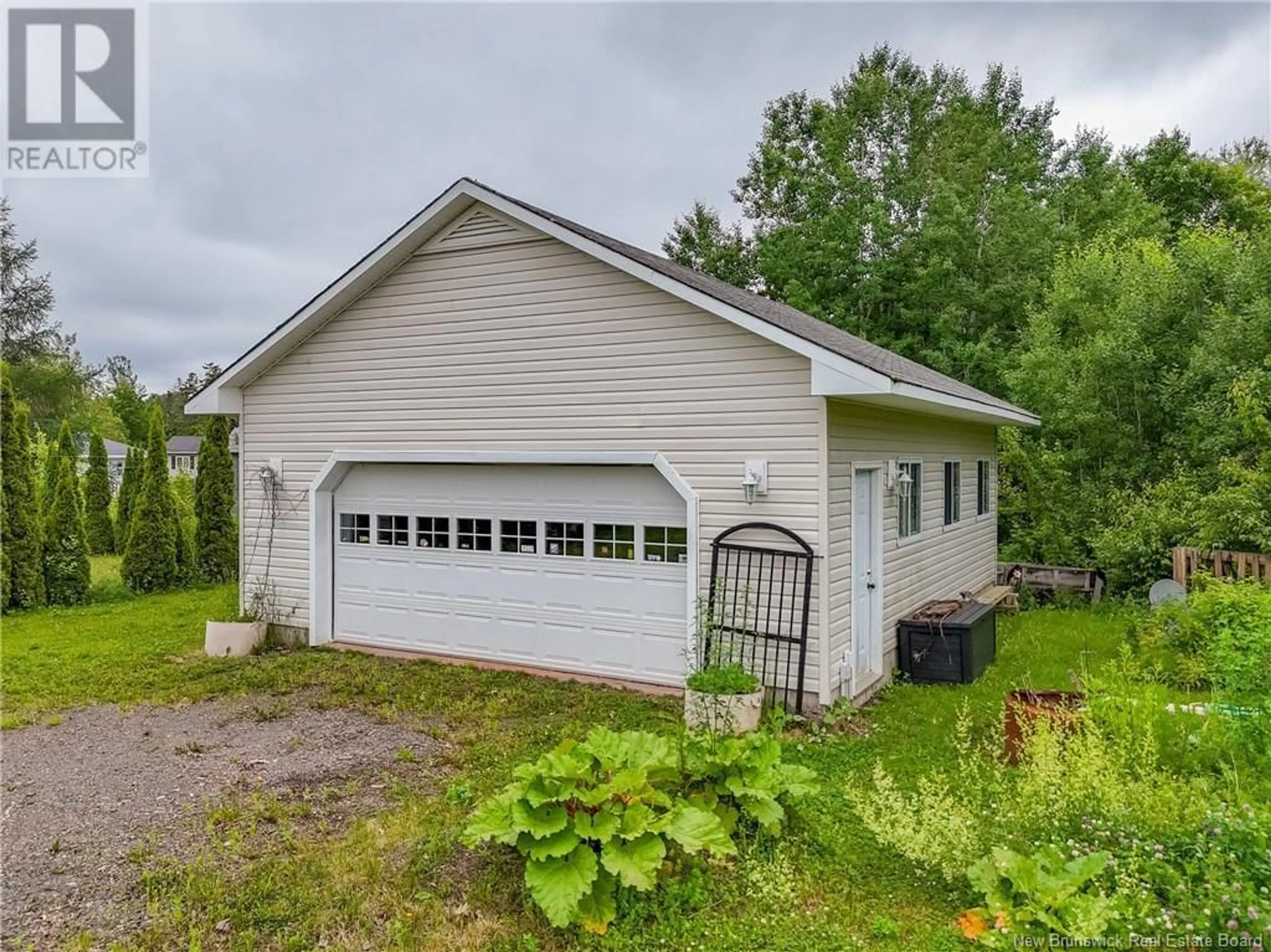 Unknown for 12 WATLING CRESCENT, Oromocto New Brunswick E2V4M7