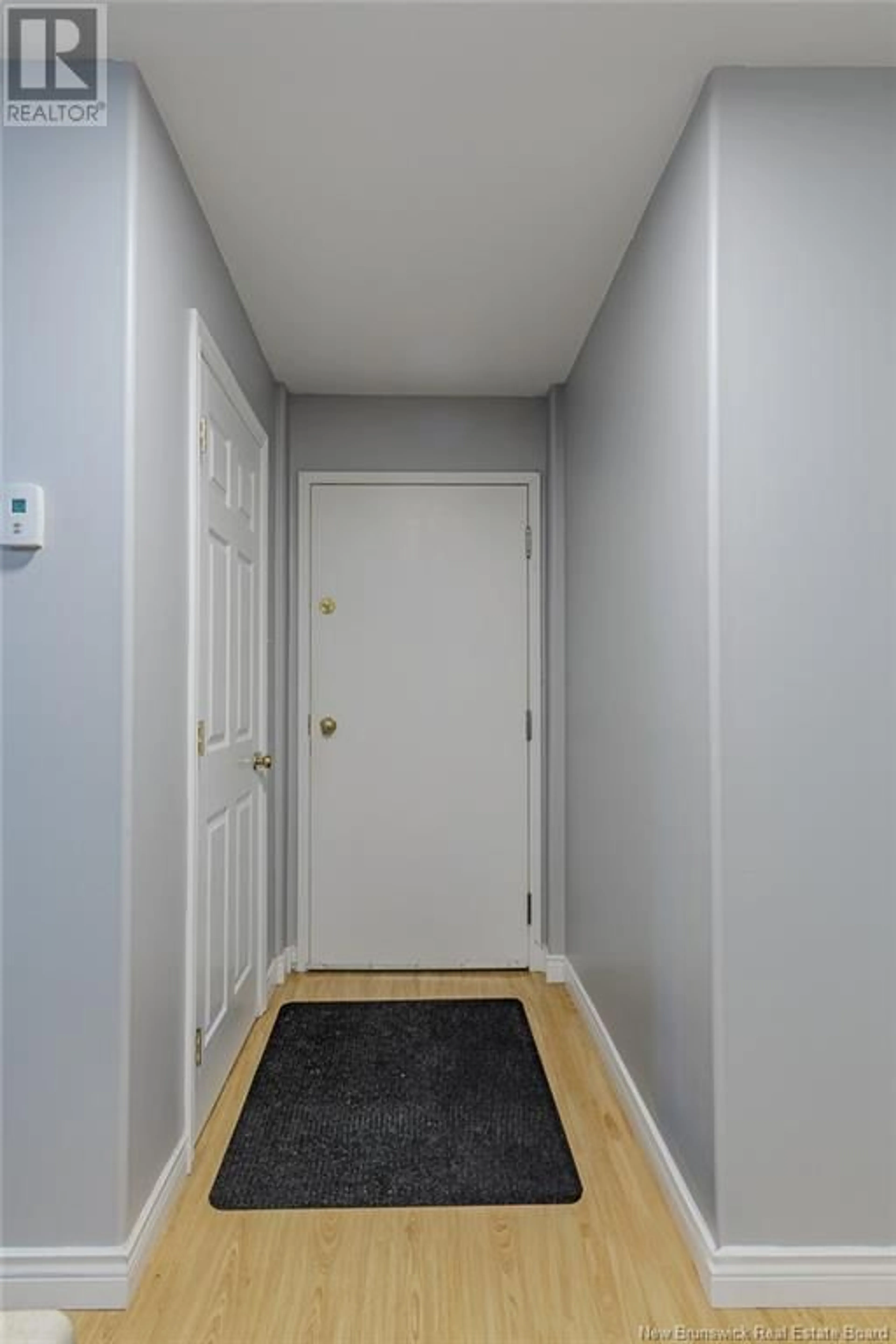 Indoor entryway for 2 - 215 KING EAST STREET, Saint John New Brunswick E2L1H2
