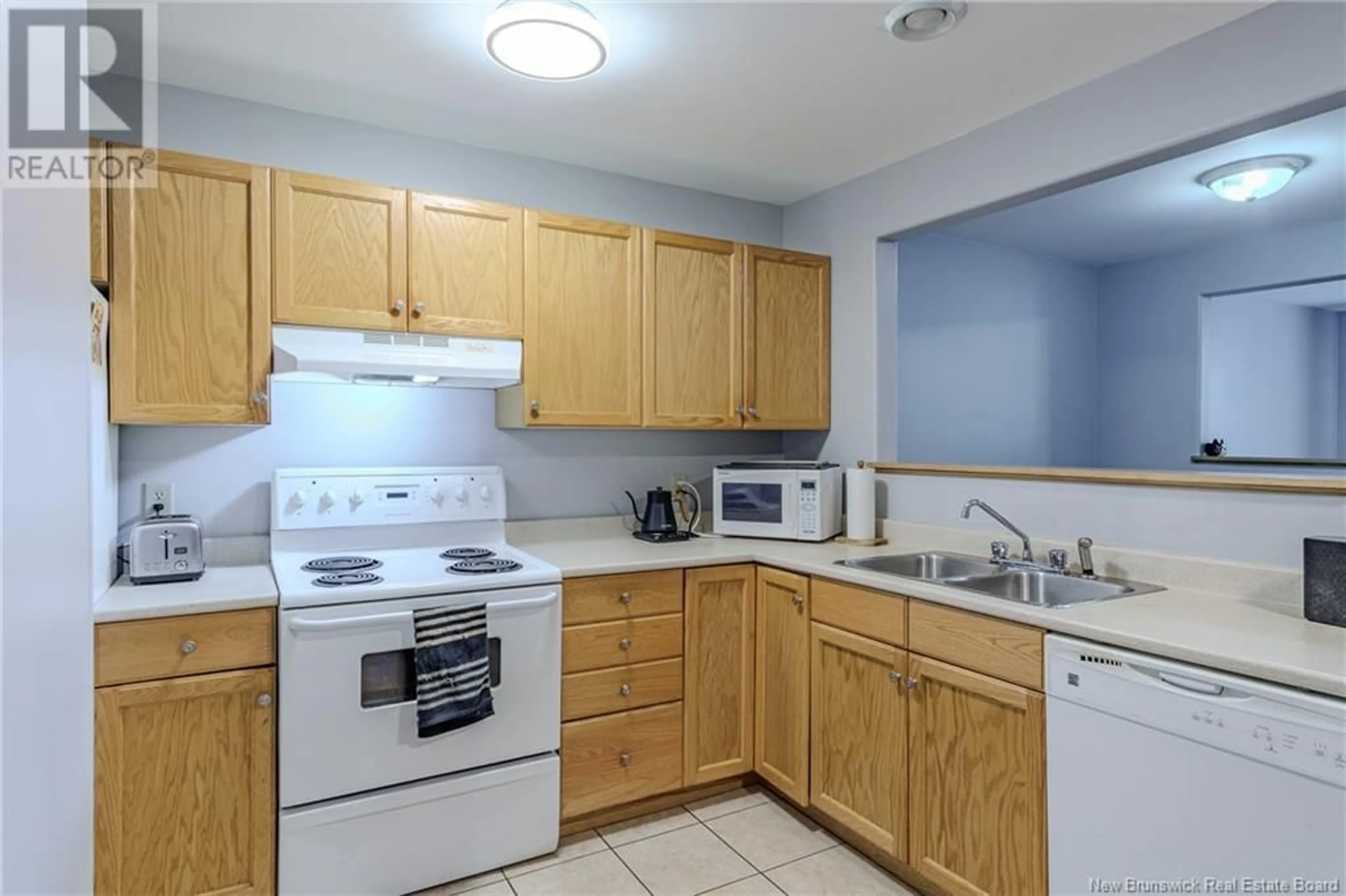 Standard kitchen, unknown for 2 - 215 KING EAST STREET, Saint John New Brunswick E2L1H2
