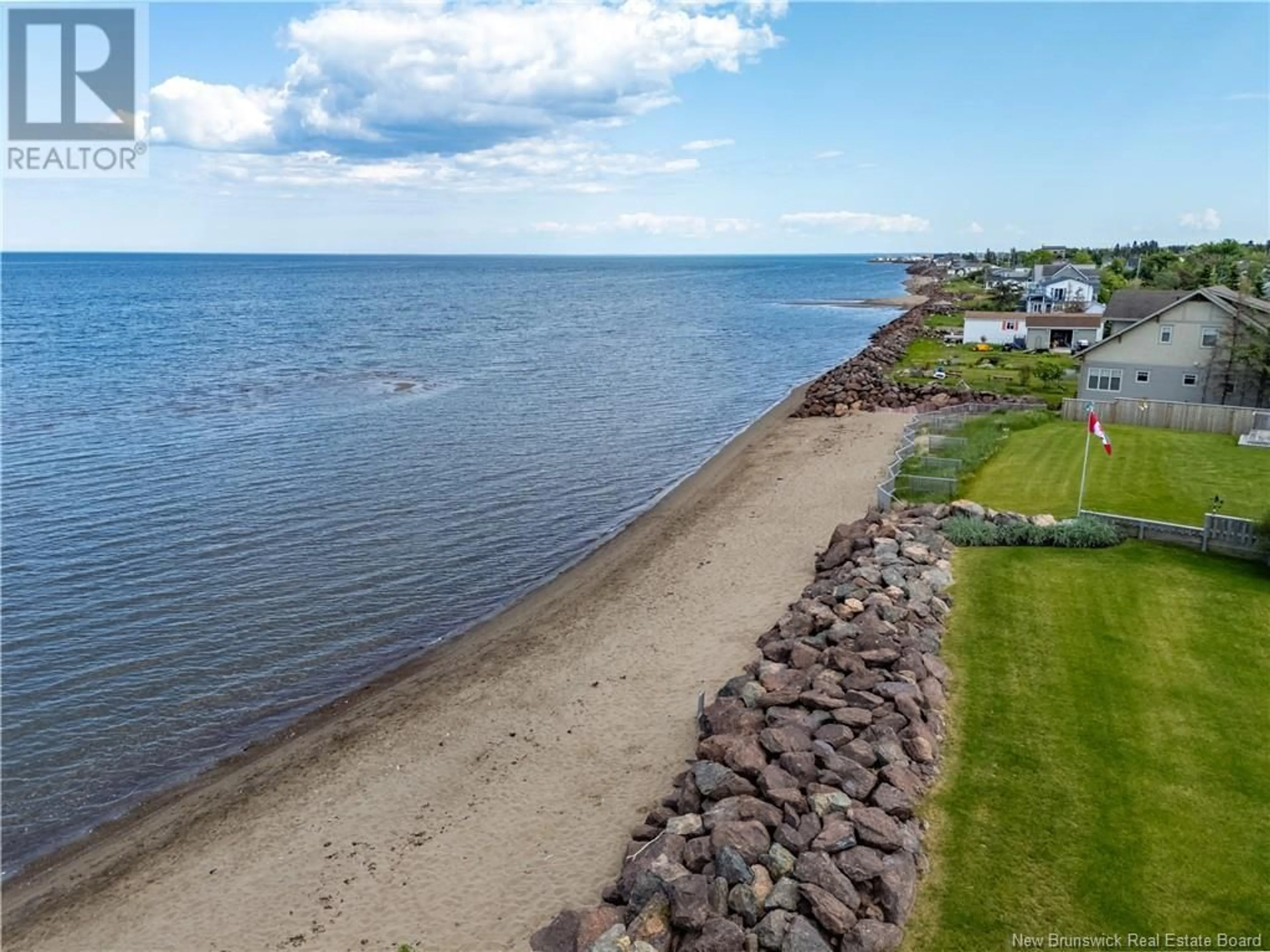 A pic from outside/outdoor area/front of a property/back of a property/a pic from drone, water/lake/river/ocean view for 476 DE LA COTE, Grande-Digue New Brunswick E4R4B5