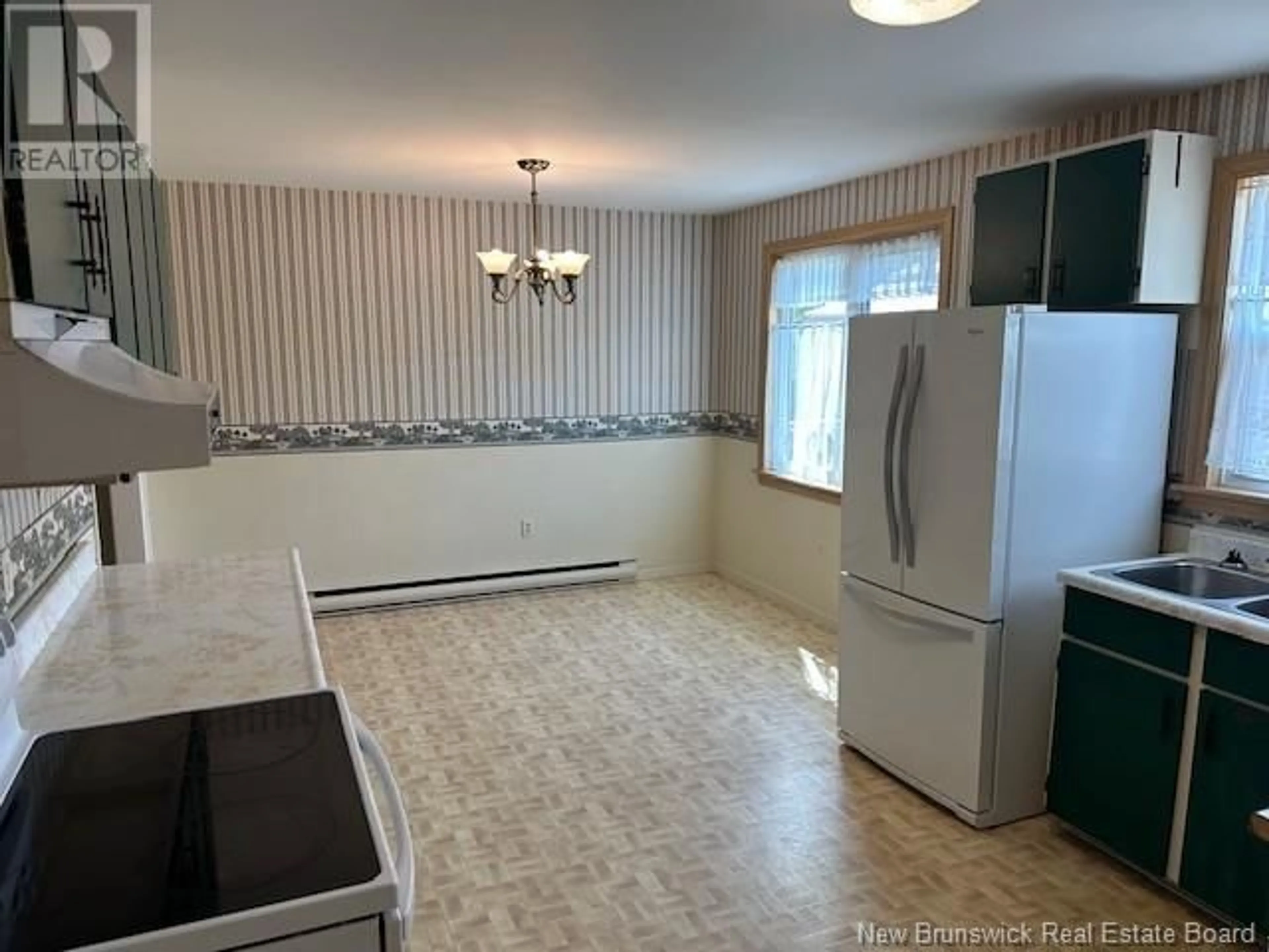 Unknown for 814 DANELLS DRIVE, Saint John New Brunswick E2M5B1