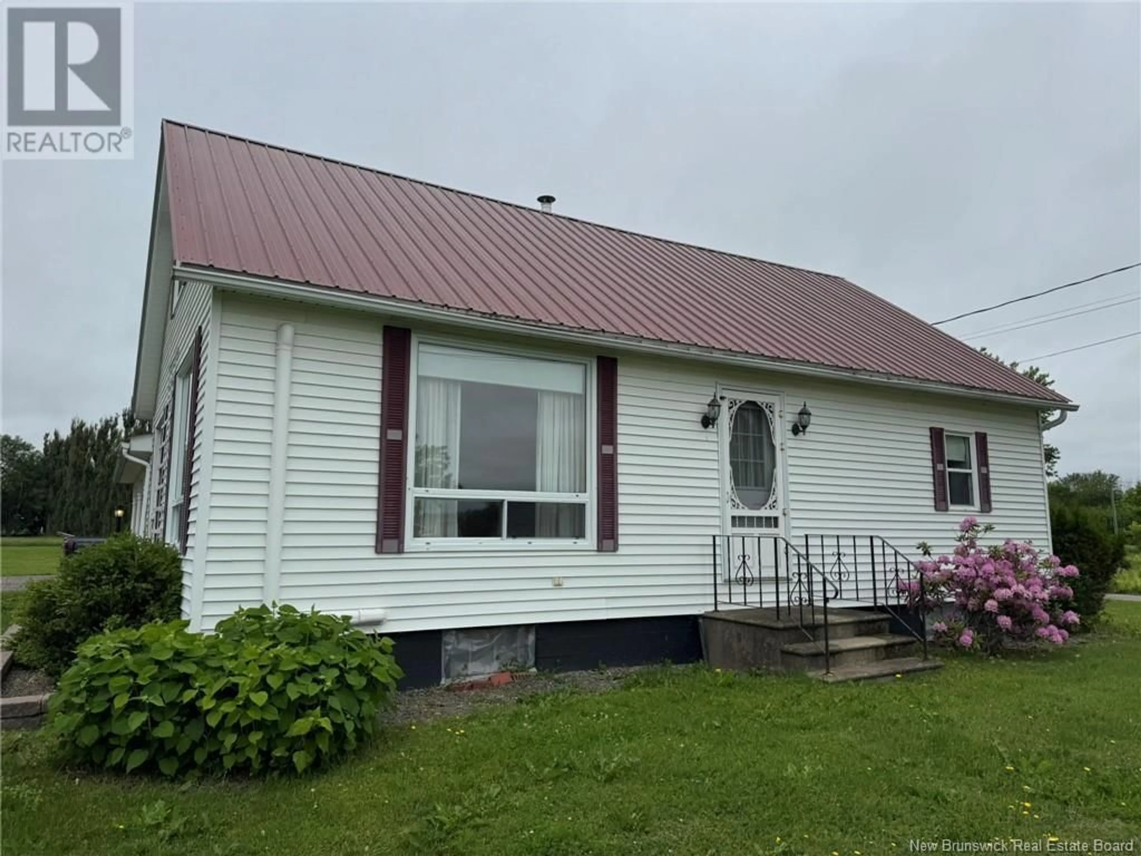 Home with vinyl exterior material, street for 331 560 ROUTE, Jacksonville New Brunswick E7M3H1
