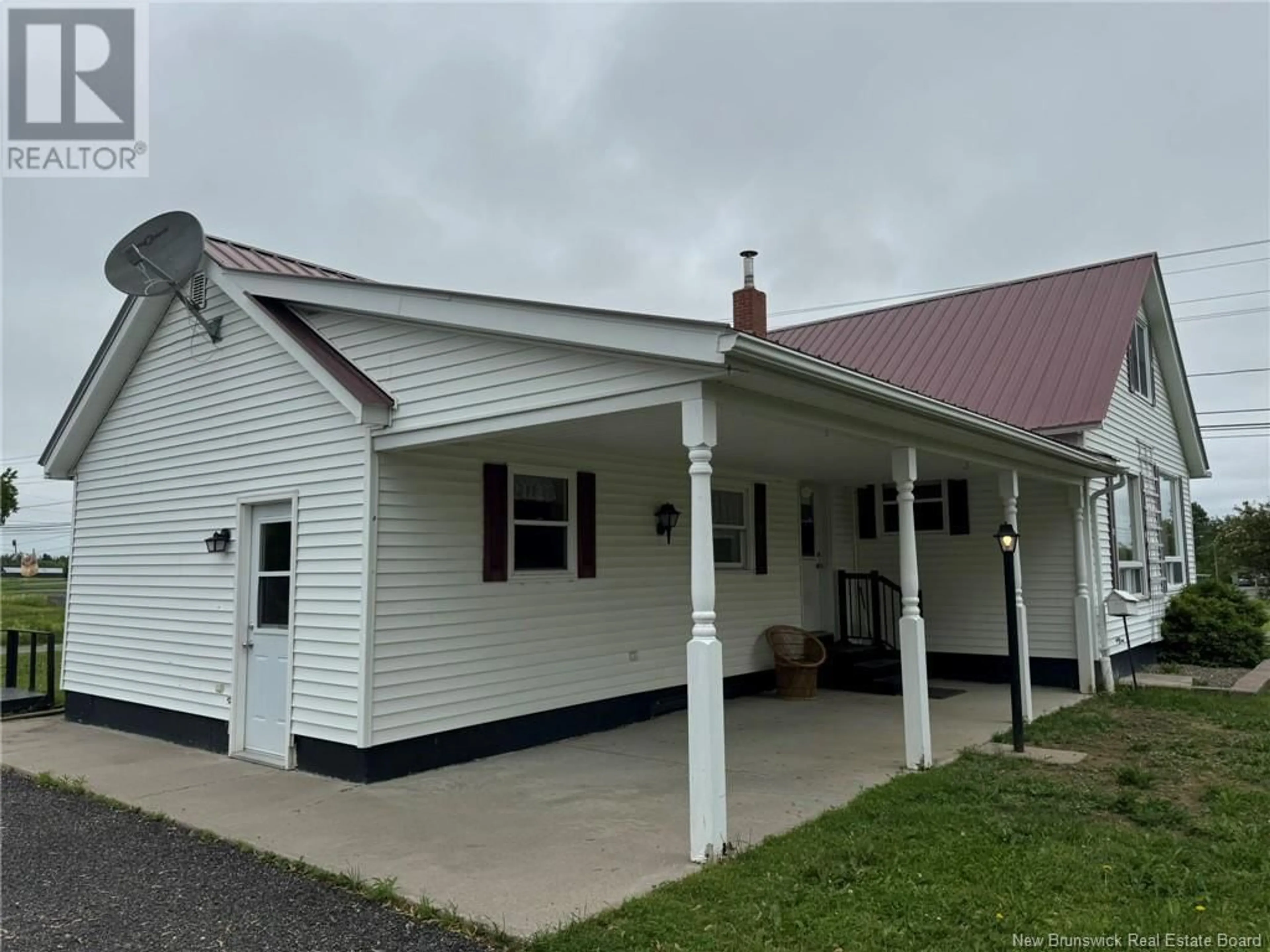 Home with vinyl exterior material, building for 331 560 ROUTE, Jacksonville New Brunswick E7M3H1