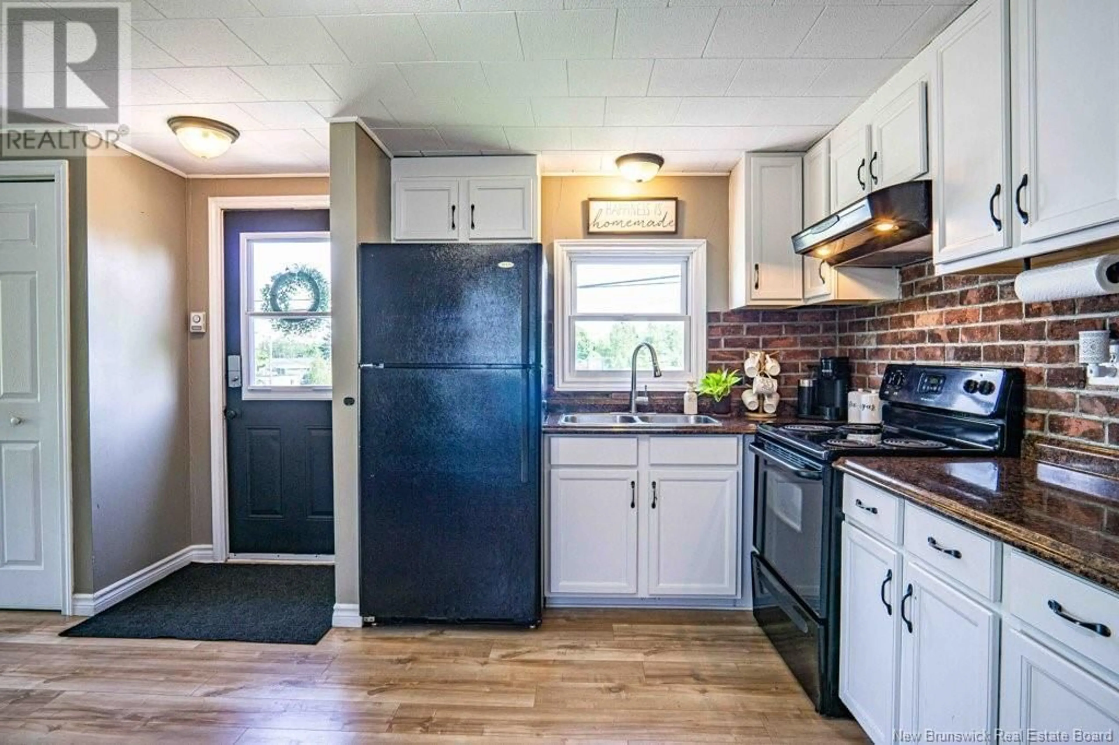 Standard kitchen, unknown for 7 NORTHWOOD STREET, Hanwell New Brunswick E3B6R1