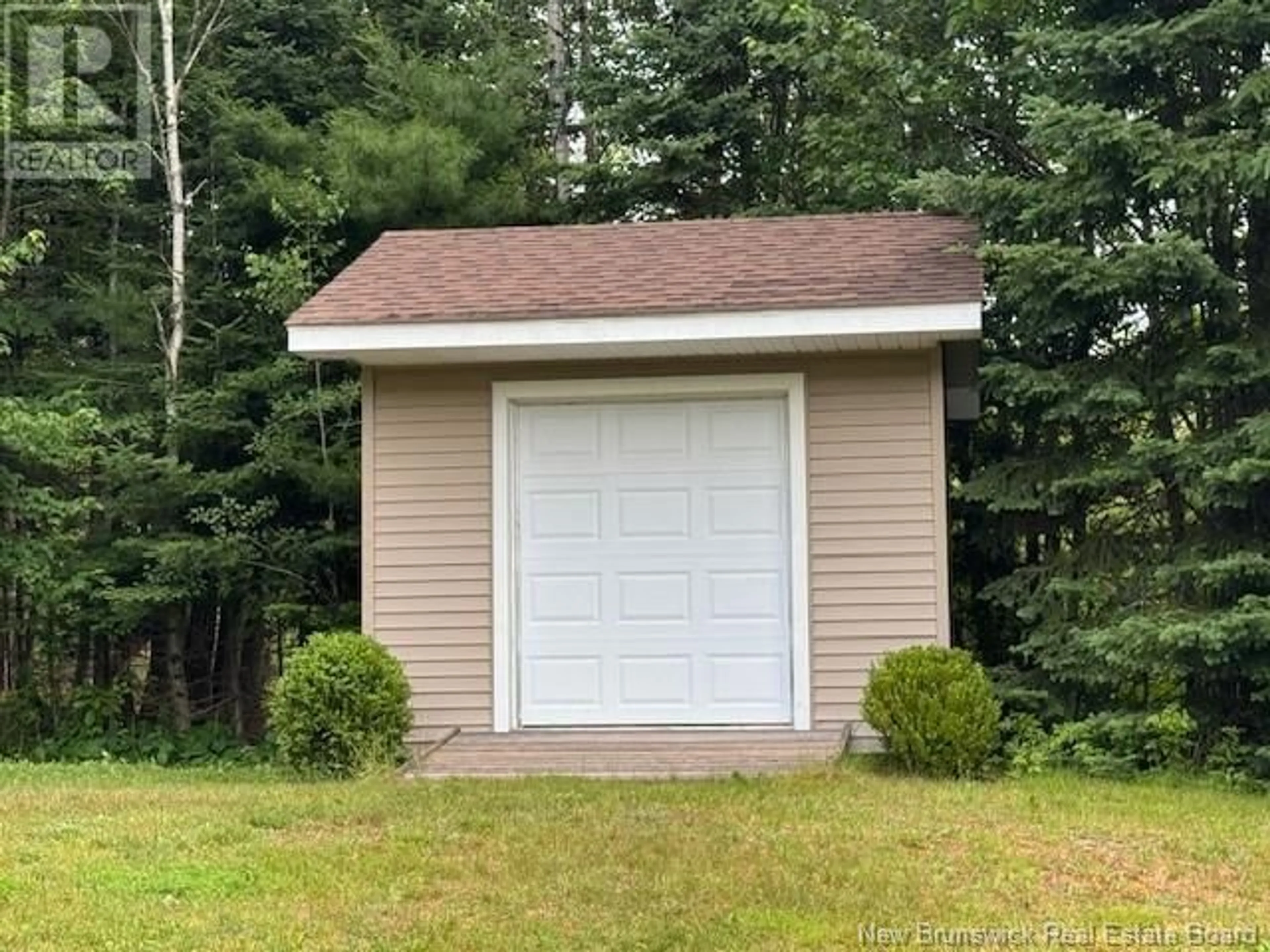 Shed for 63 KING STREET, Petitcodiac New Brunswick E4Z4K9