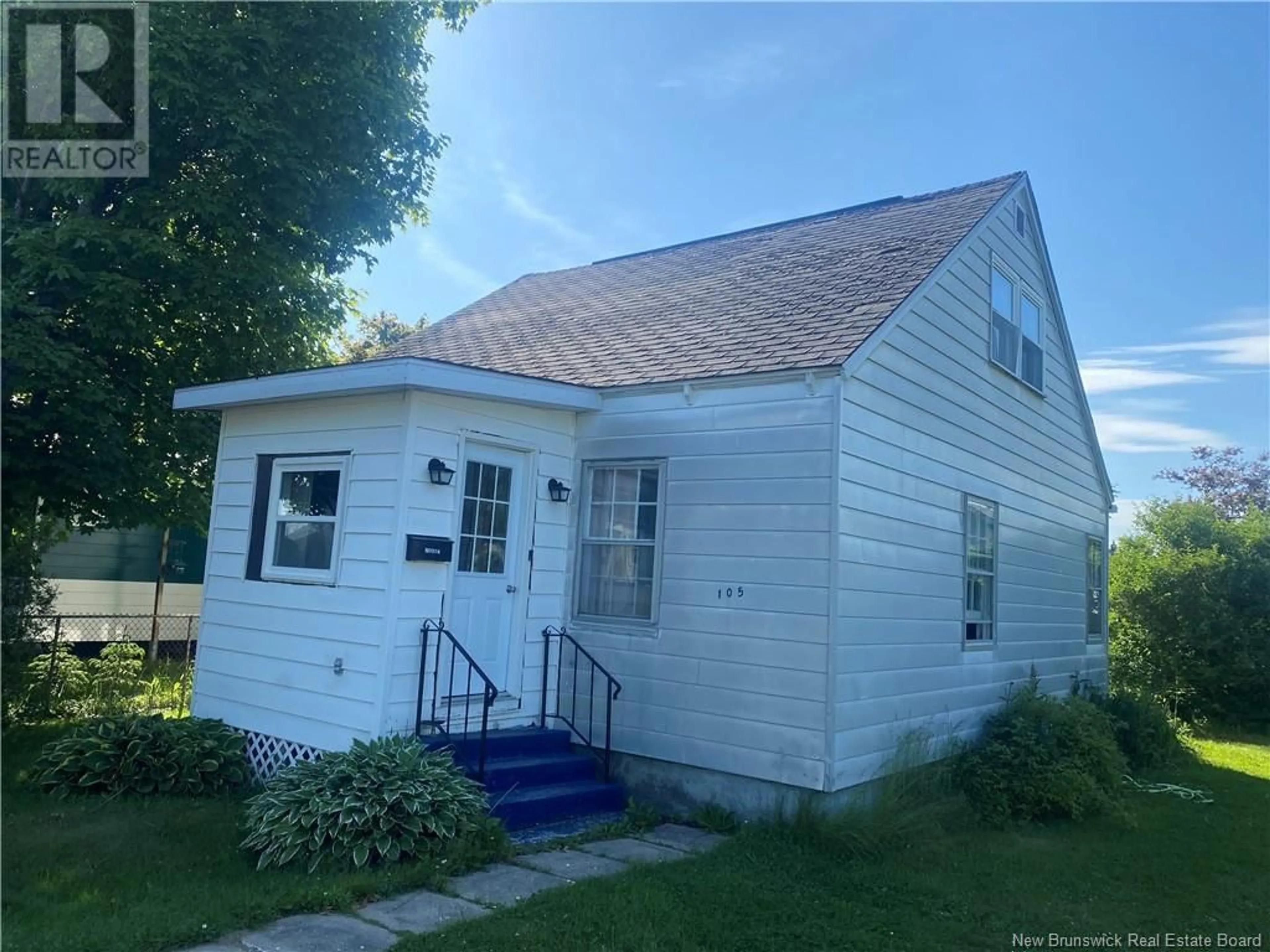 Home with vinyl exterior material, street for 105 COURTENAY AVENUE, Saint John New Brunswick E2J1N2