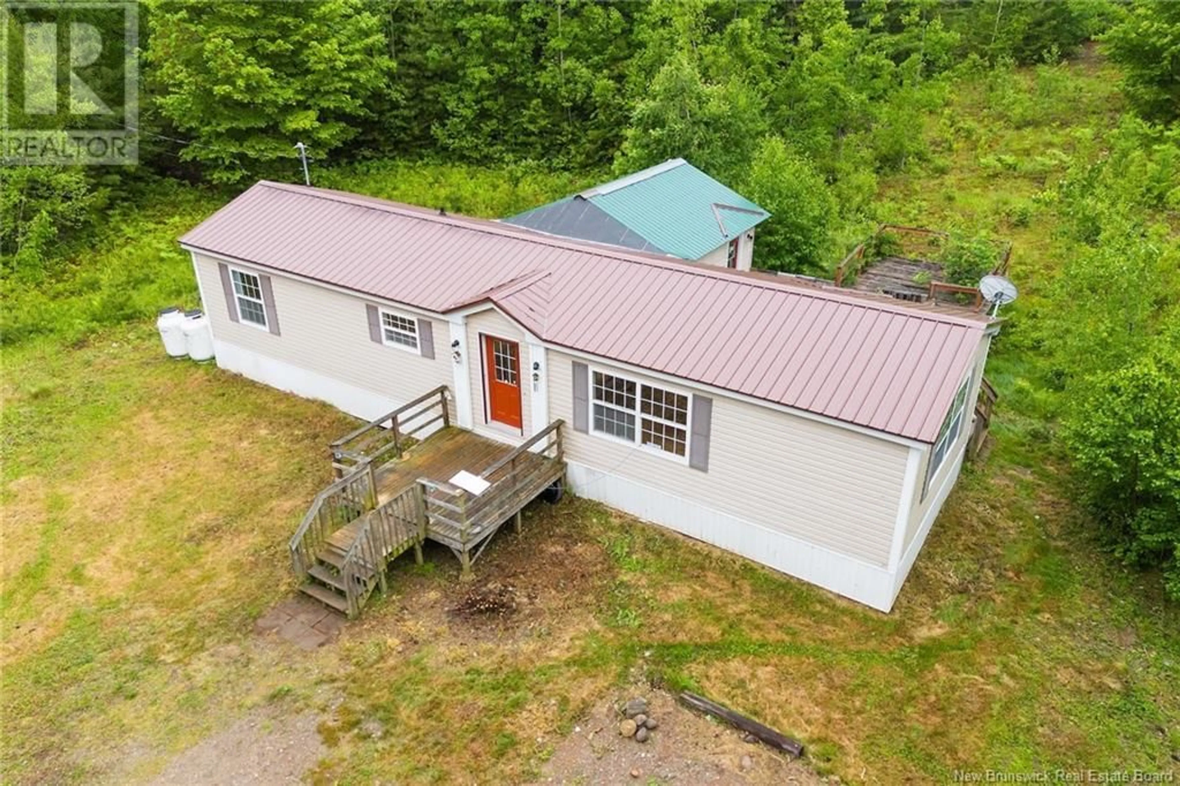 A pic from outside/outdoor area/front of a property/back of a property/a pic from drone, building for 34 LAKE ROAD, South Oromocto Lake New Brunswick E5L2S8