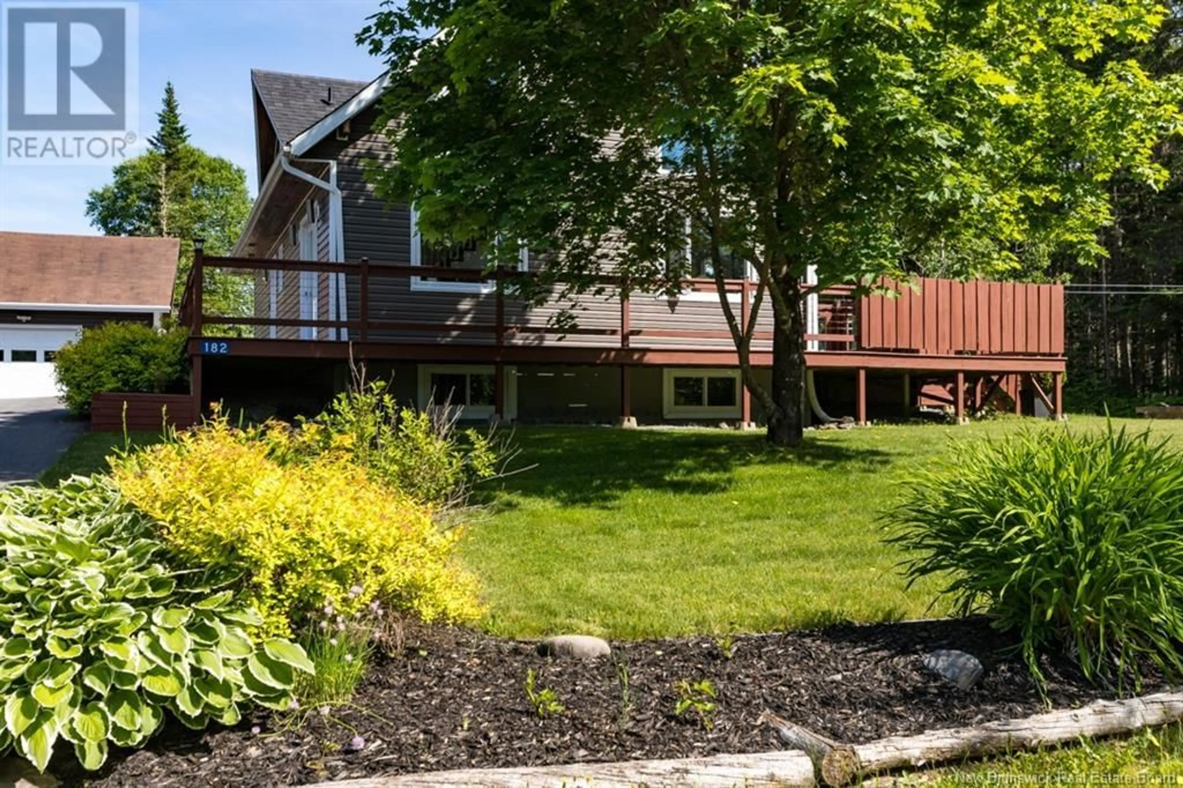 Patio, unknown for 182 BASE ROAD, Willow Grove New Brunswick E2S1N2