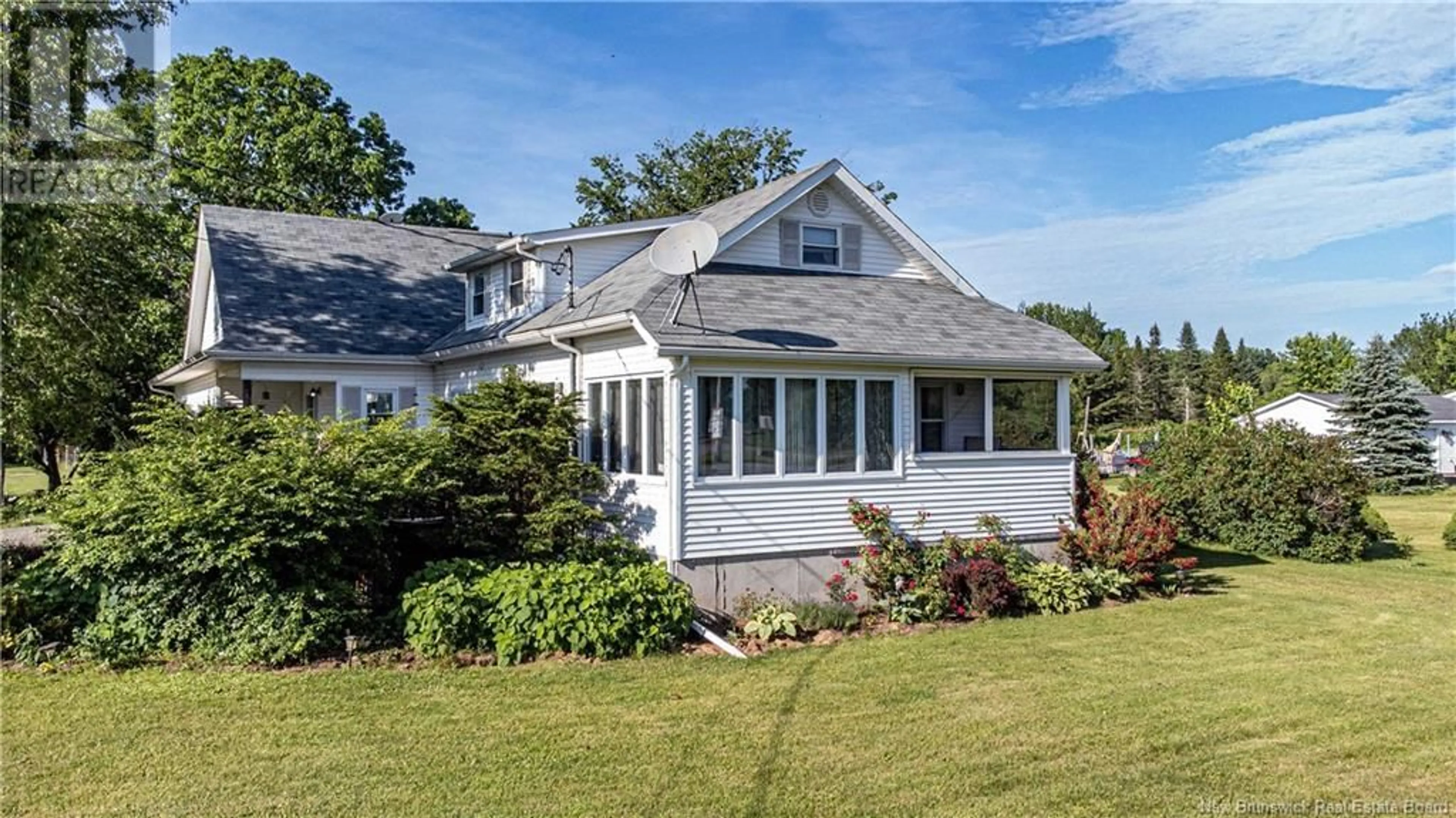 Home with vinyl exterior material, unknown for 5431 ROUTE 101, Central Blissville New Brunswick E5L1S7