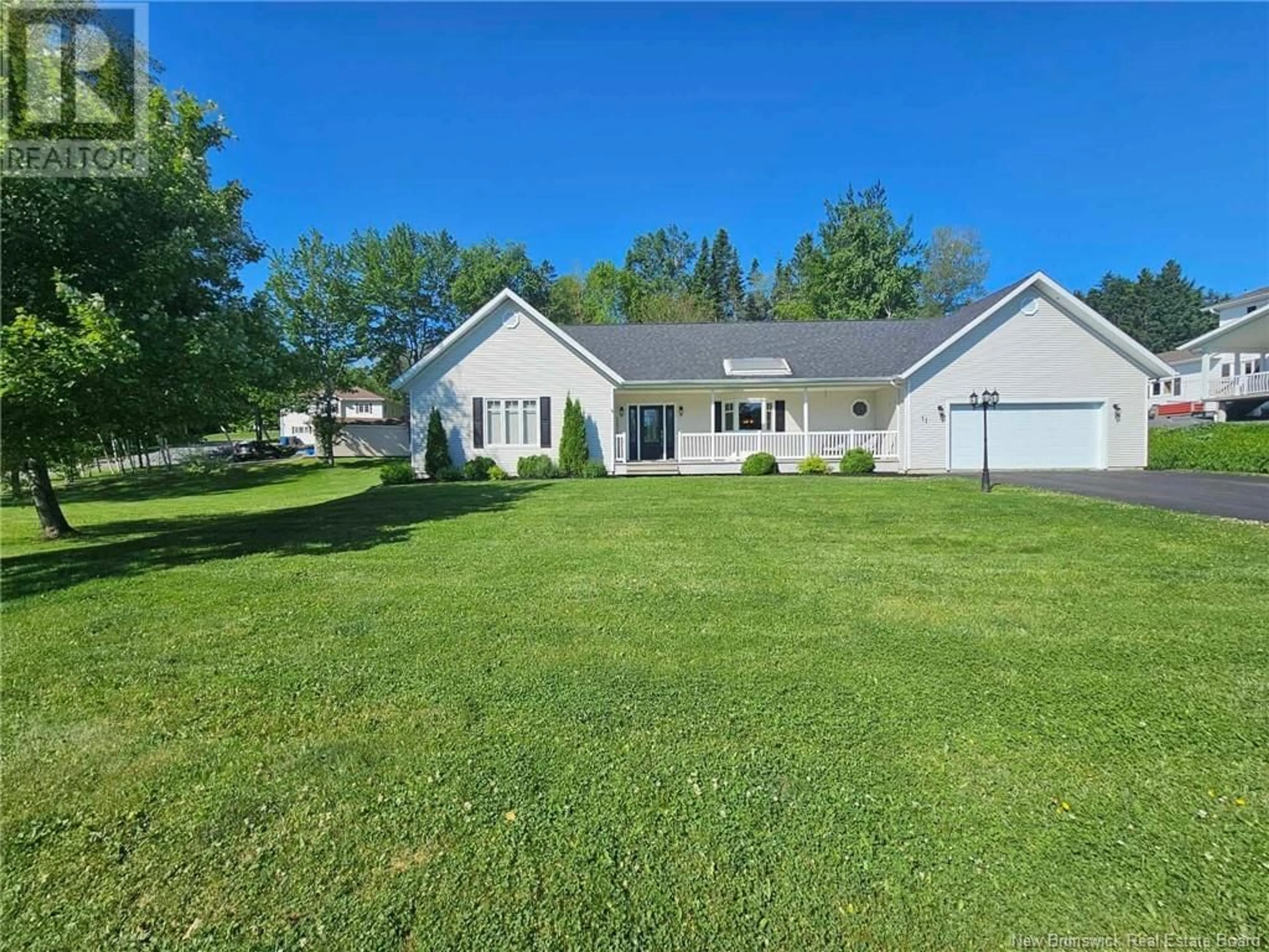 A pic from outside/outdoor area/front of a property/back of a property/a pic from drone, mountain view for 11 HUGHES CRESCENT, Grand-Sault/Grand Falls New Brunswick E3Z2V4