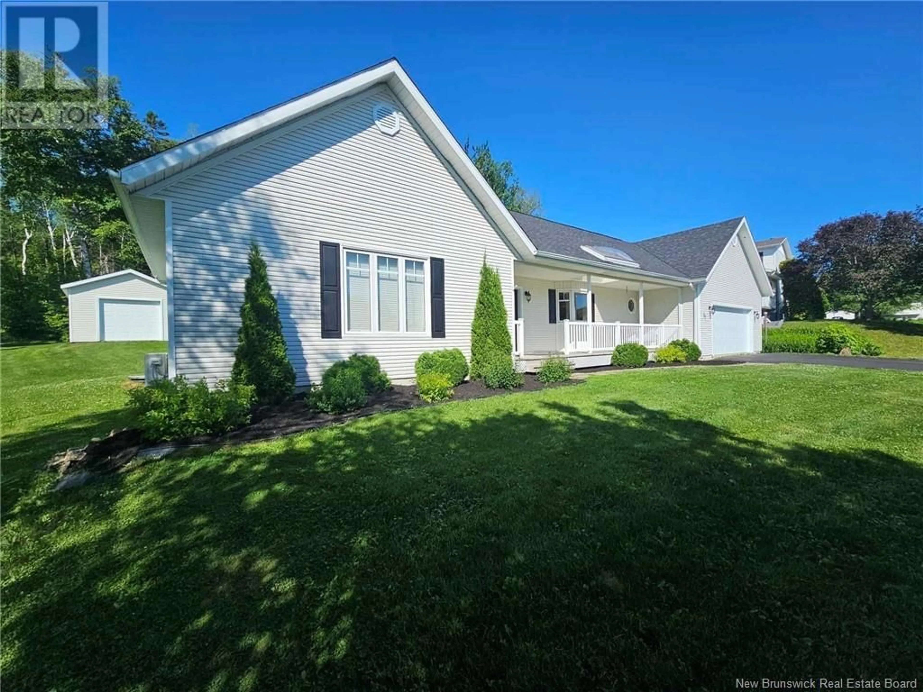 Home with vinyl exterior material, street for 11 HUGHES CRESCENT, Grand-Sault/Grand Falls New Brunswick E3Z2V4