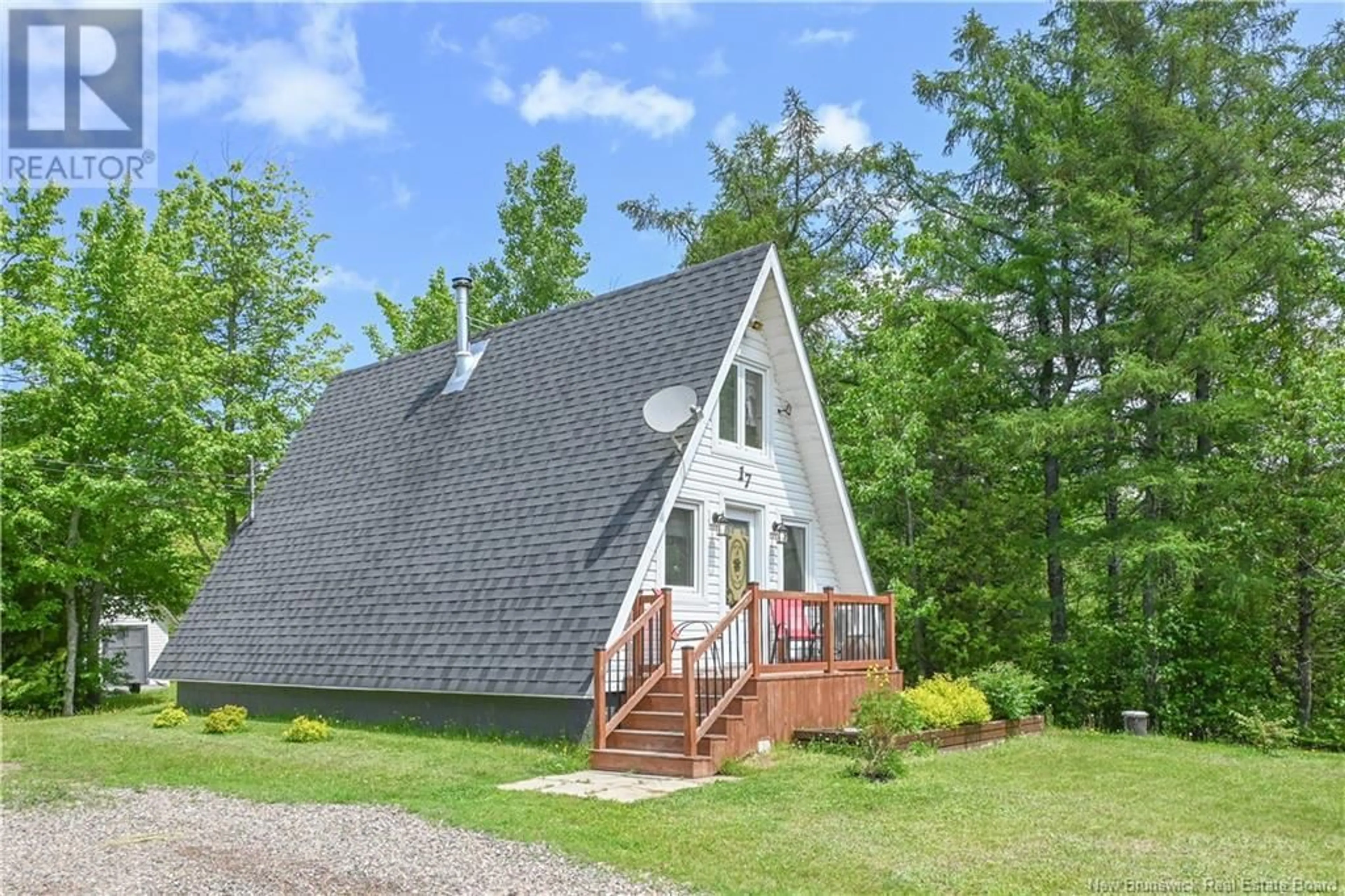 Home with vinyl exterior material, unknown for 17 DE LA BAIE ROAD, Losier Settlement New Brunswick E1X3G1