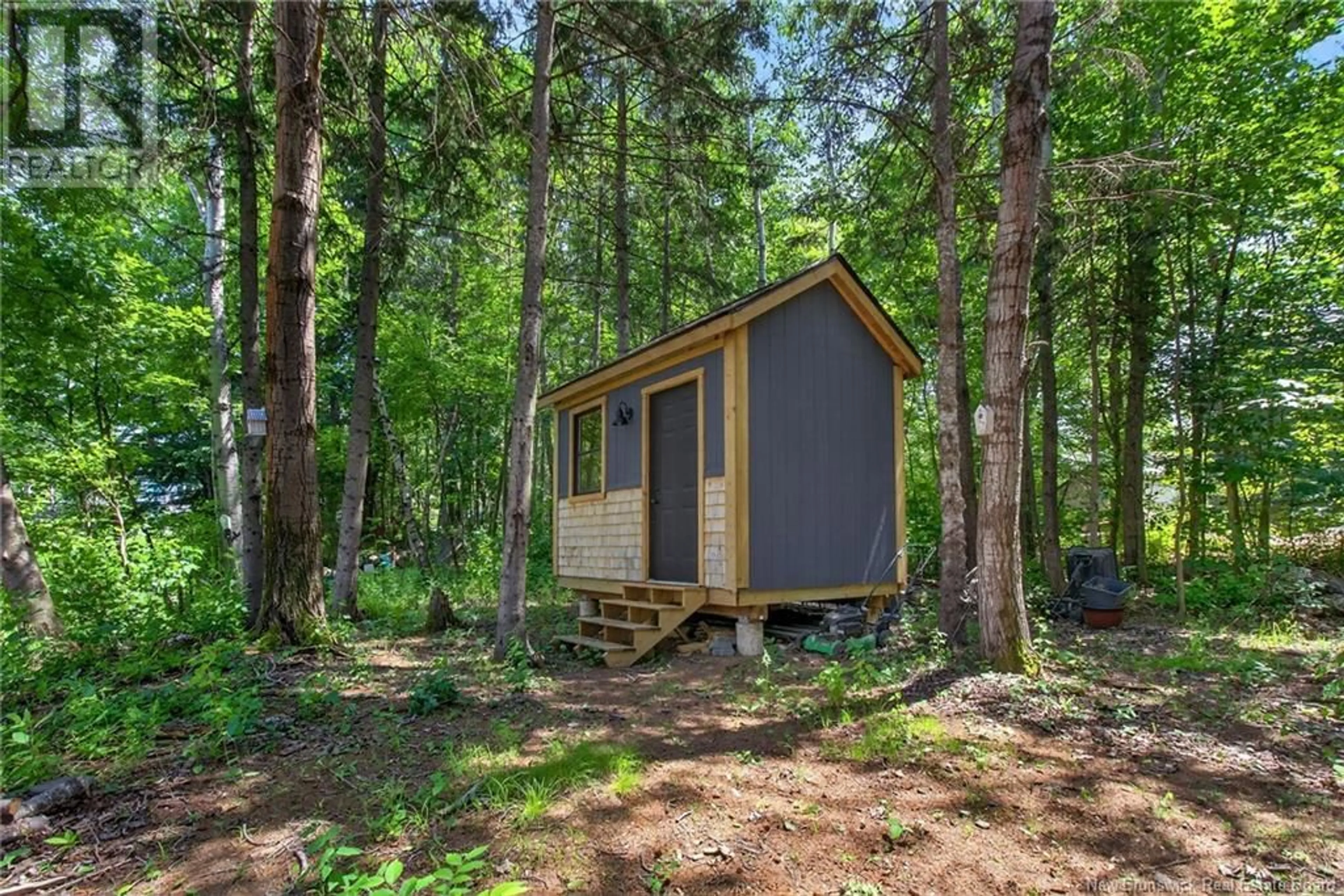Shed for 92 BAHAMA STREET, Dieppe New Brunswick E1A7X7