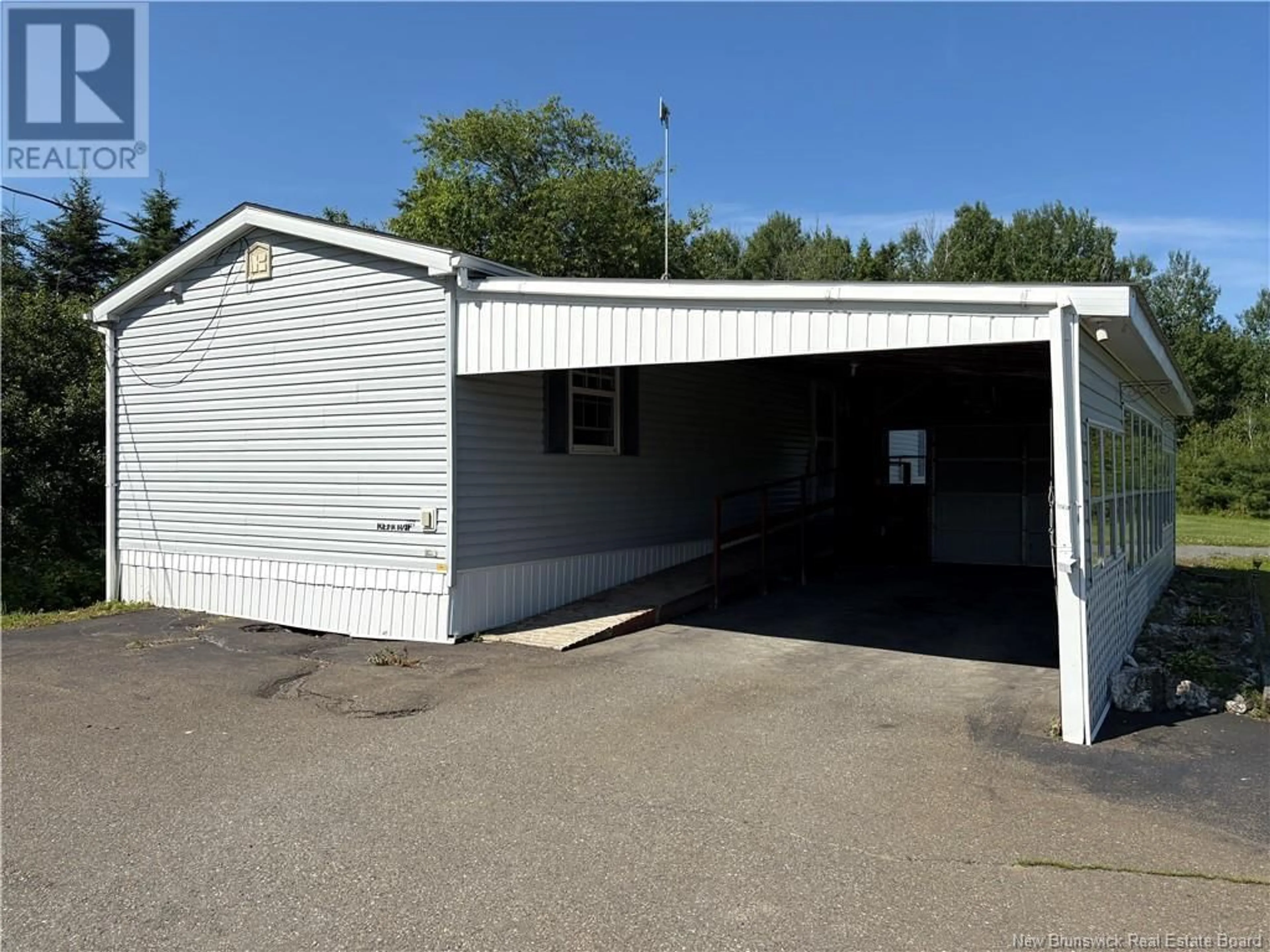 Indoor garage for 11 KIMBALL LANE, Hartford New Brunswick E7M5J2