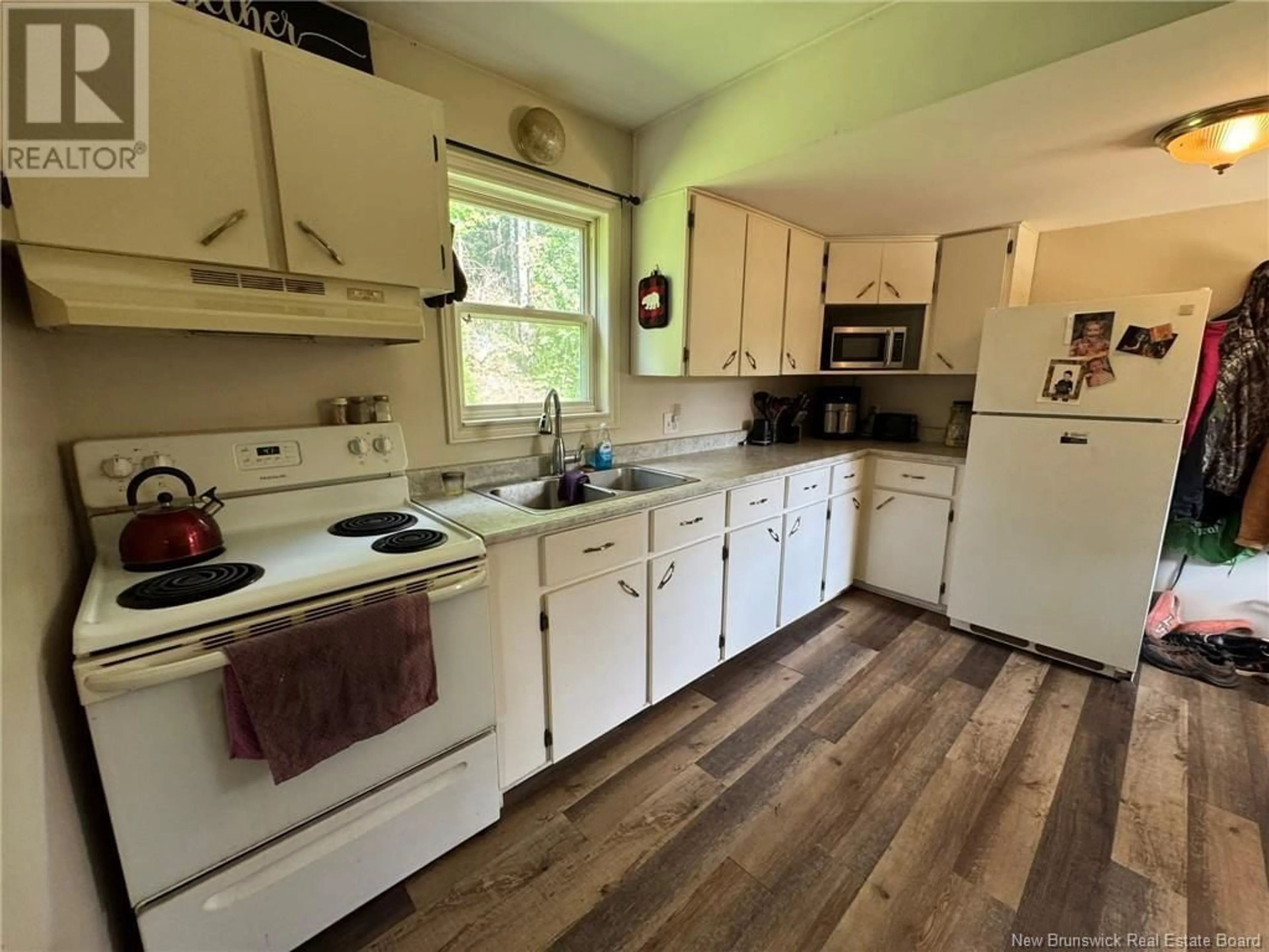 Standard kitchen, unknown for 365 BRIGHTON ROAD, East Brighton New Brunswick E7P0A3