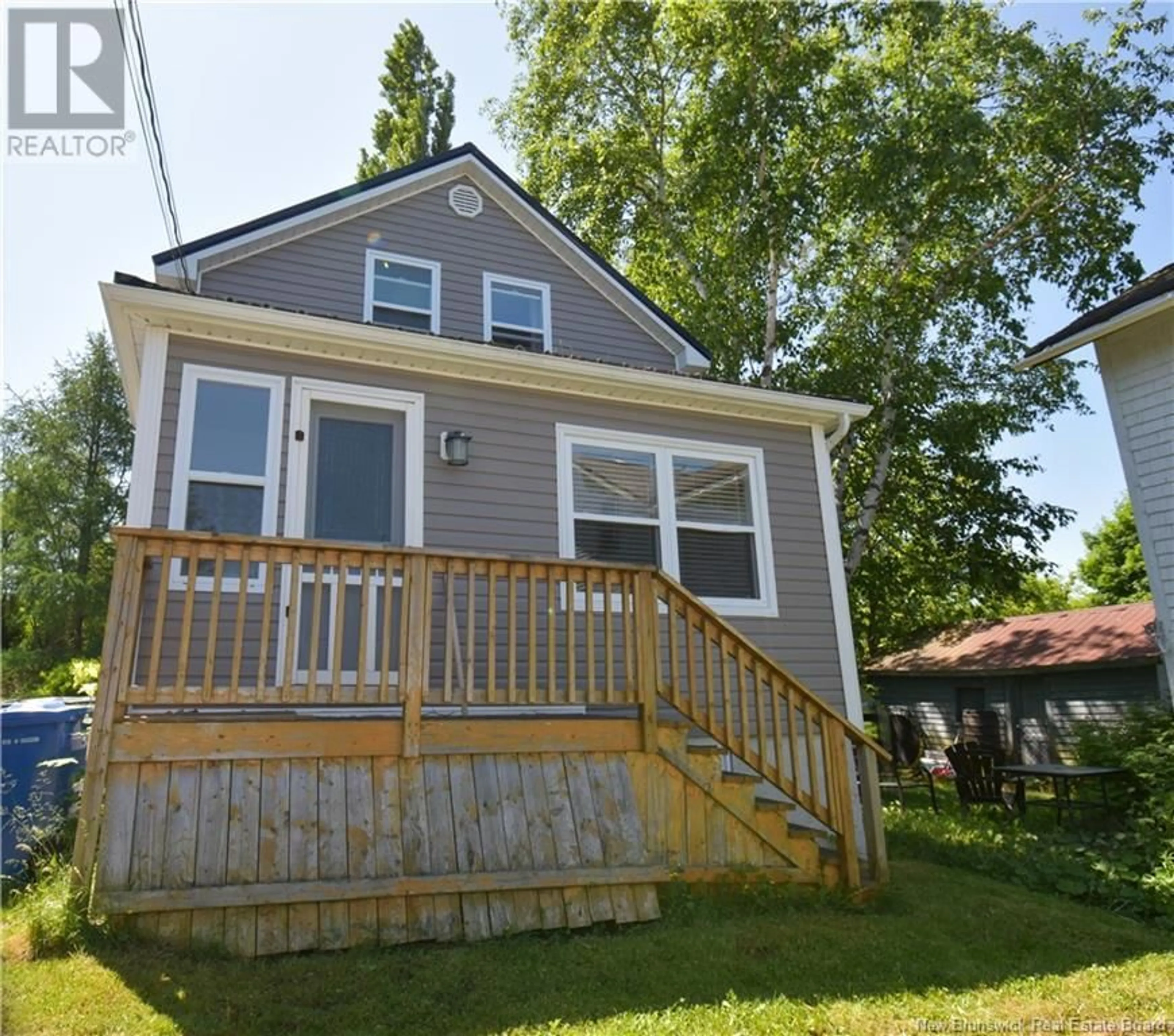 Unknown for 226 DUMARESQ, Bathurst New Brunswick E2A1H8