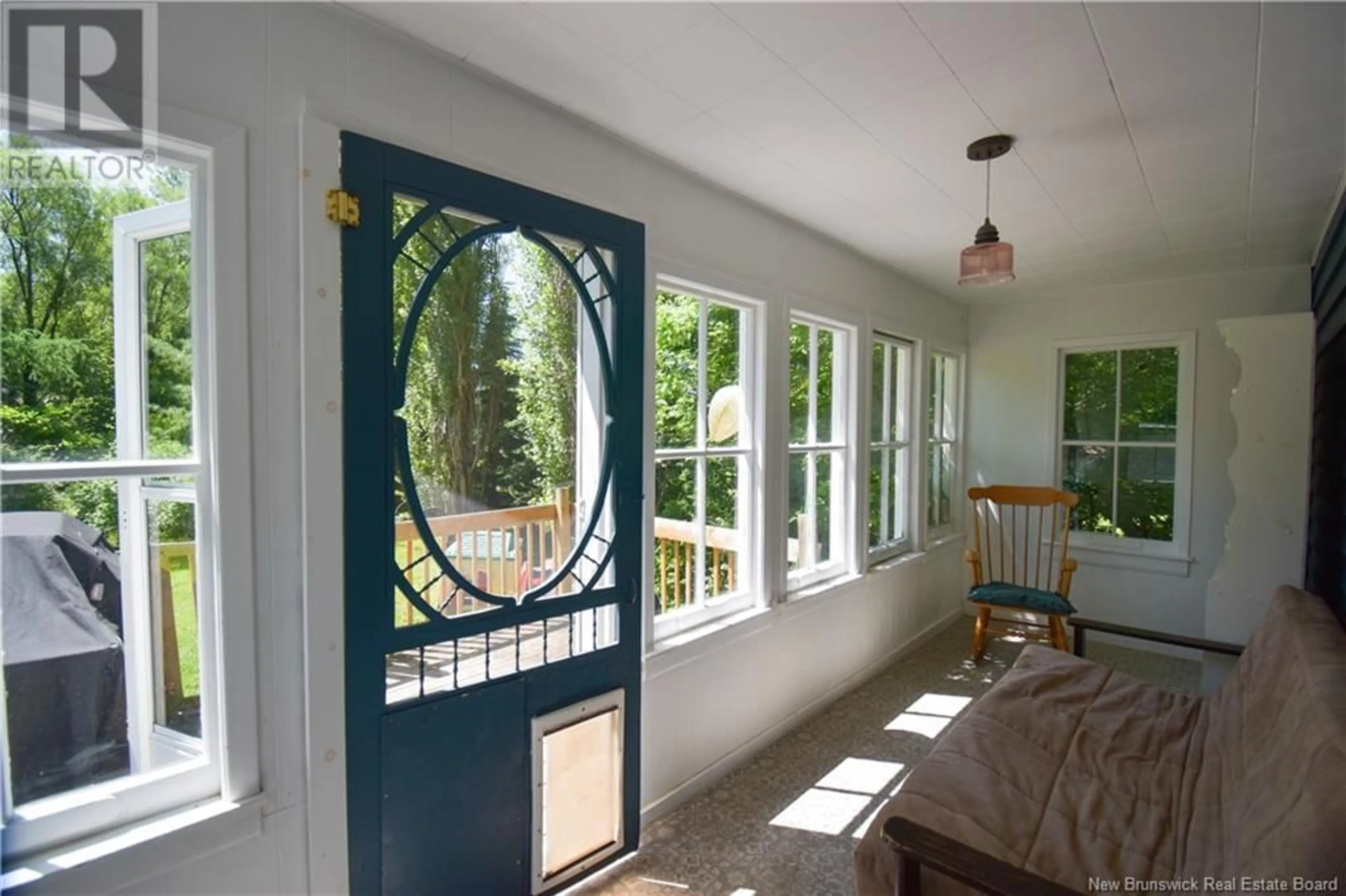 Indoor entryway for 226 DUMARESQ, Bathurst New Brunswick E2A1H8