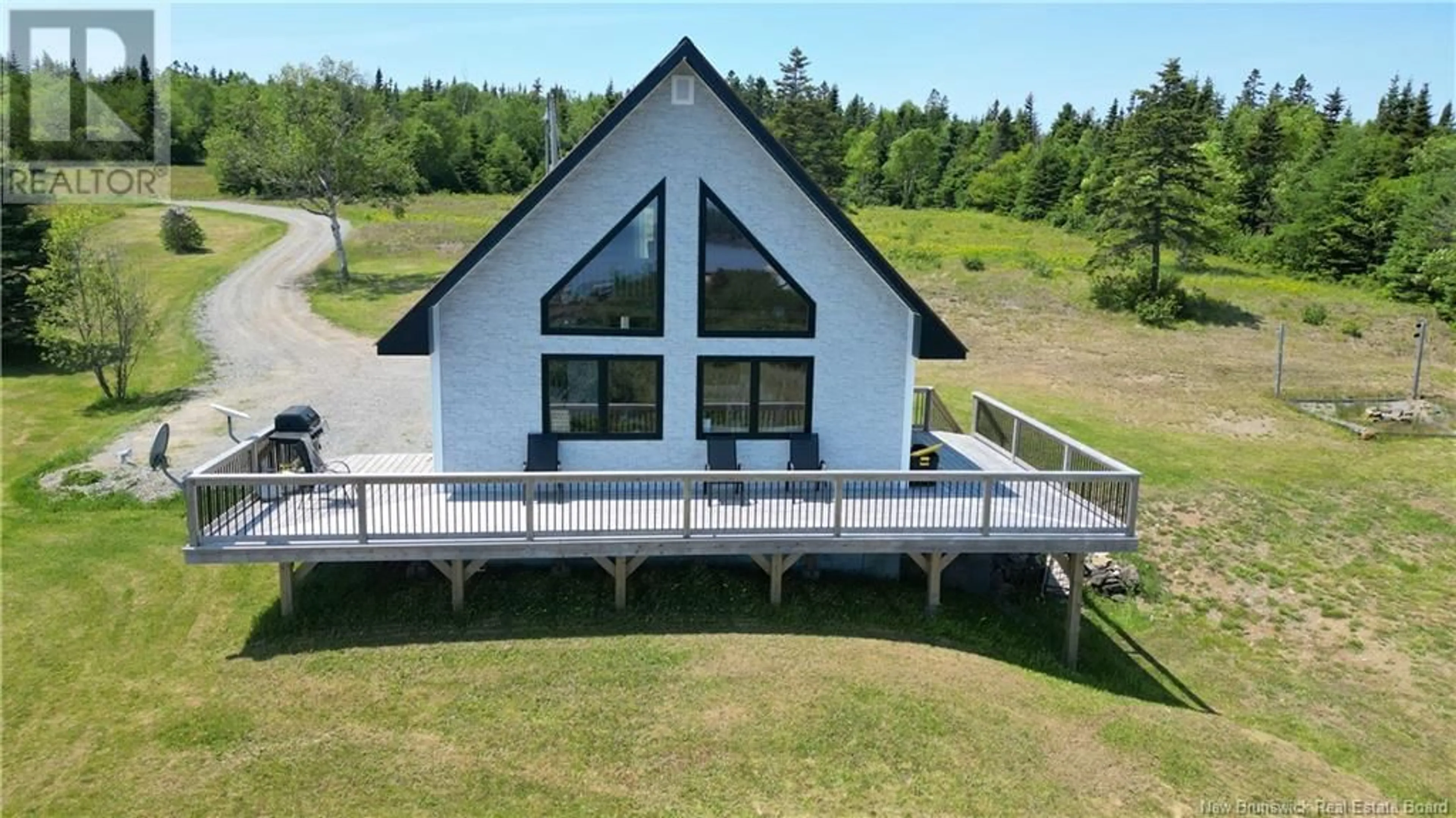 A pic from outside/outdoor area/front of a property/back of a property/a pic from drone, unknown for 2 TEAKETTLE LANE, Grand Manan New Brunswick E5G2J8