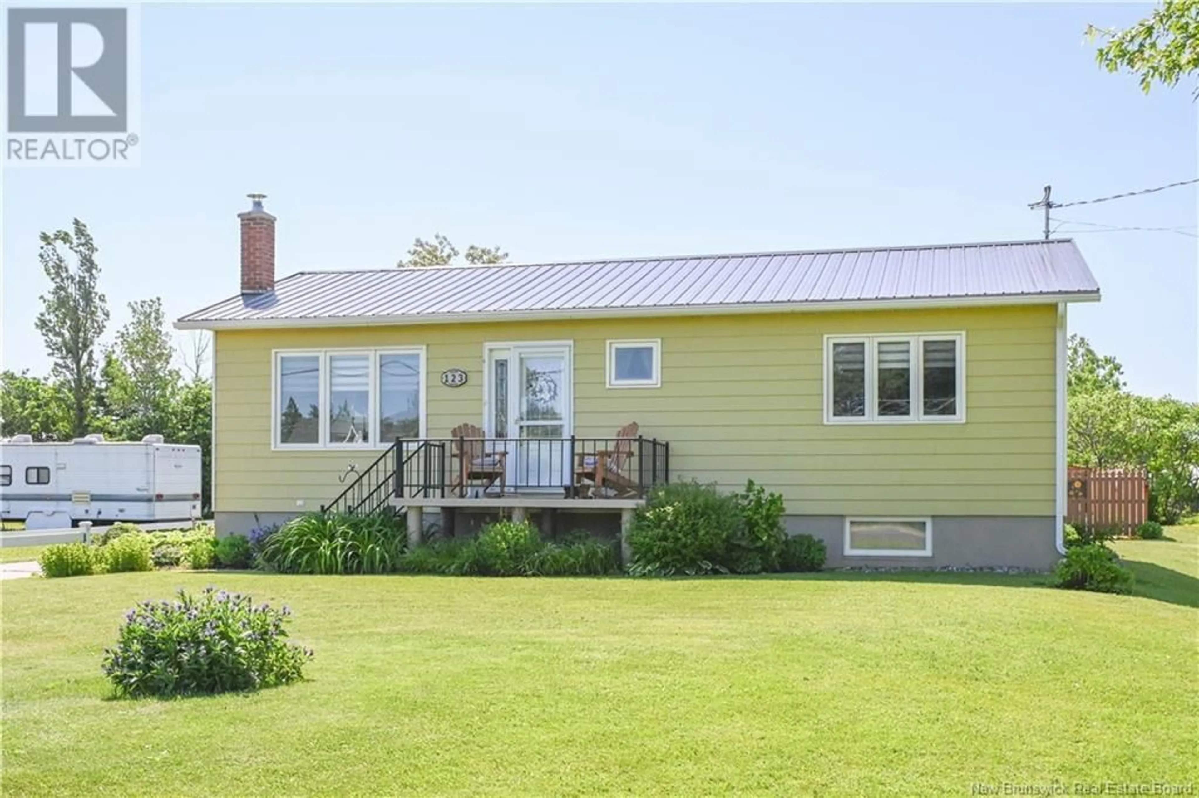 Home with vinyl exterior material, unknown for 123 RUE ACADIE STREET, Grande-Anse New Brunswick E8N1A3