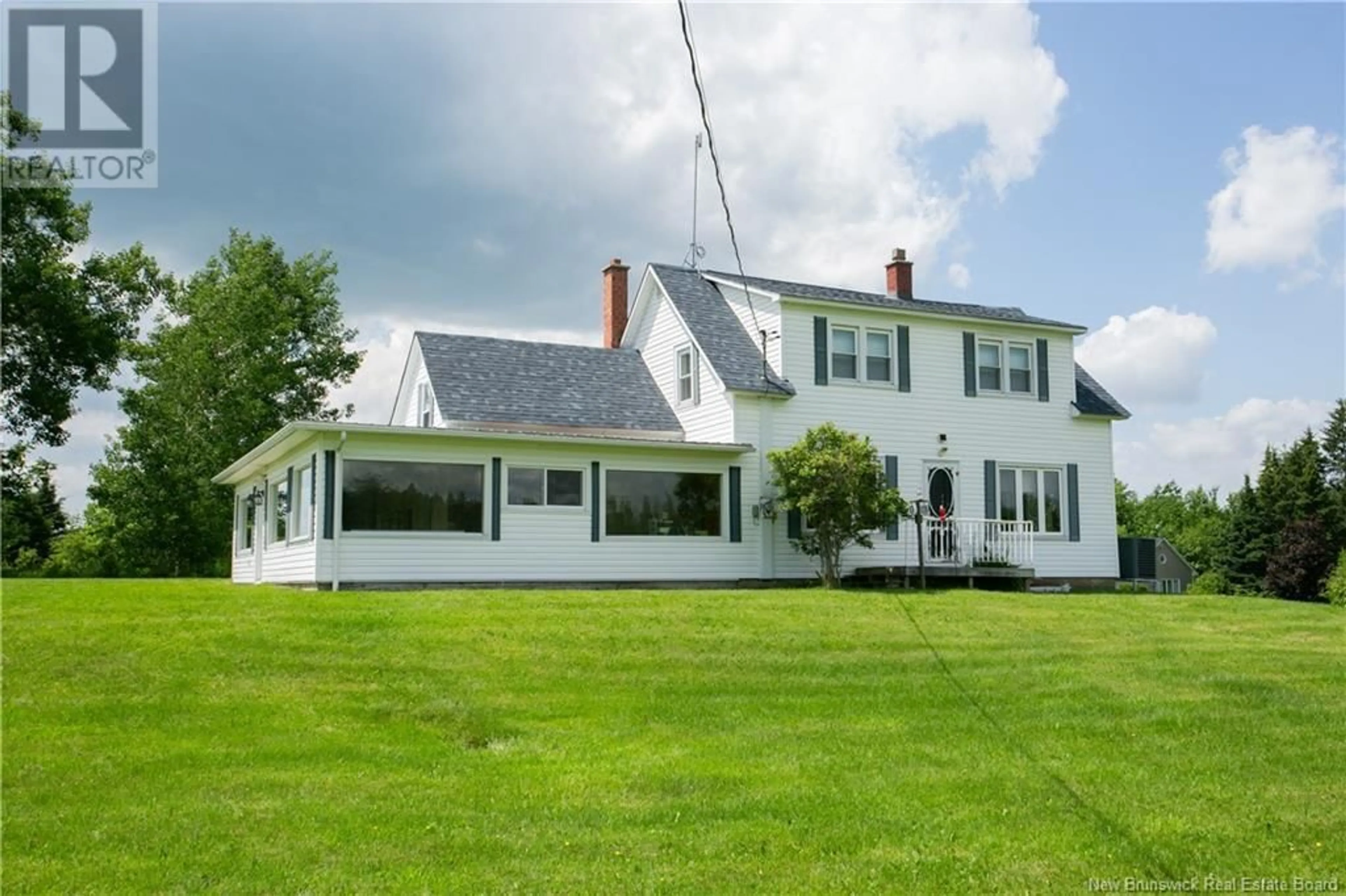 A pic from outside/outdoor area/front of a property/back of a property/a pic from drone, building for 182 ROUTE 3, New Market New Brunswick E6K2W2