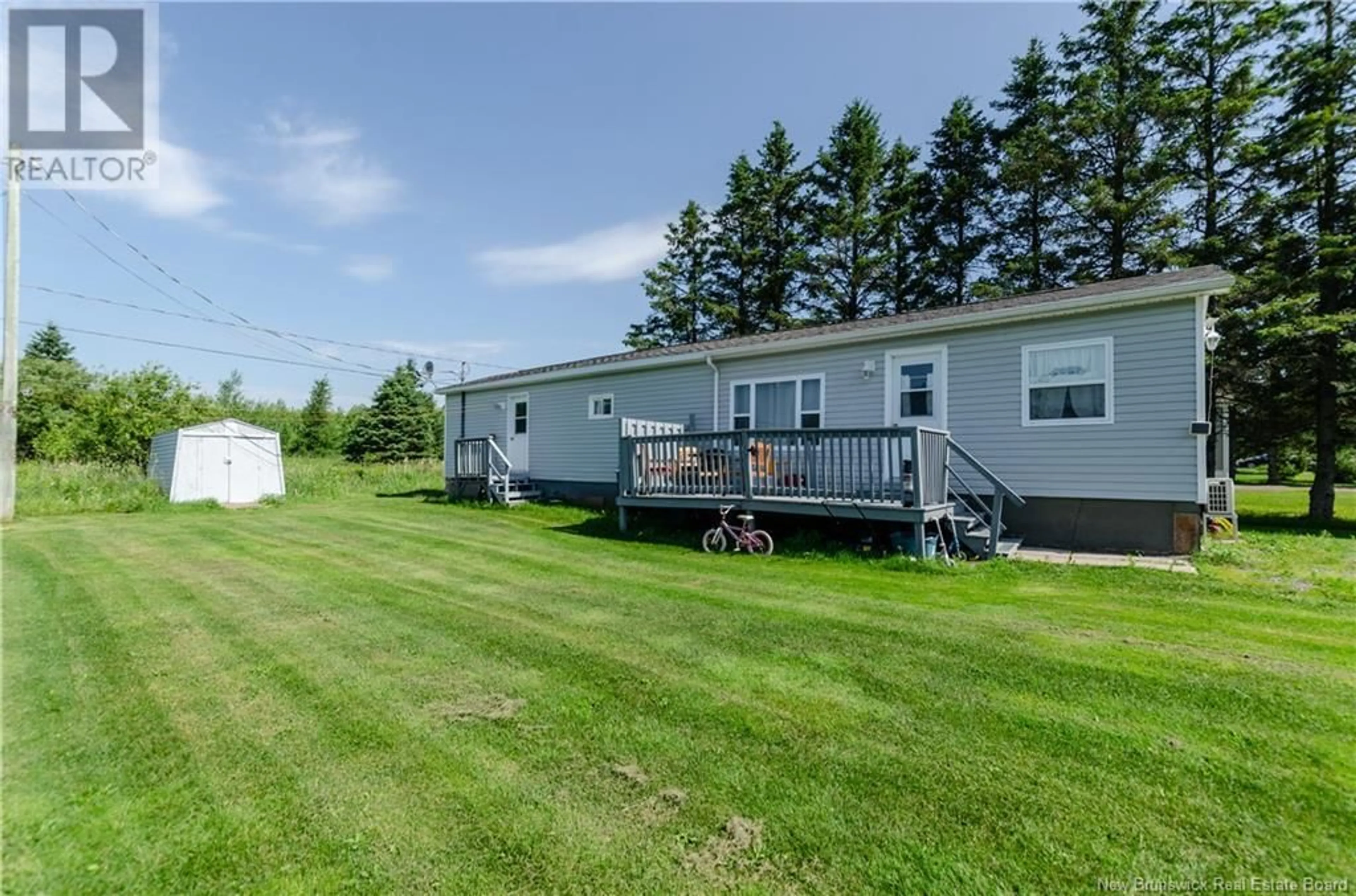 A pic from outside/outdoor area/front of a property/back of a property/a pic from drone, water/lake/river/ocean view for 15 RUSSELL DRIVE, Salisbury New Brunswick E4J2R3