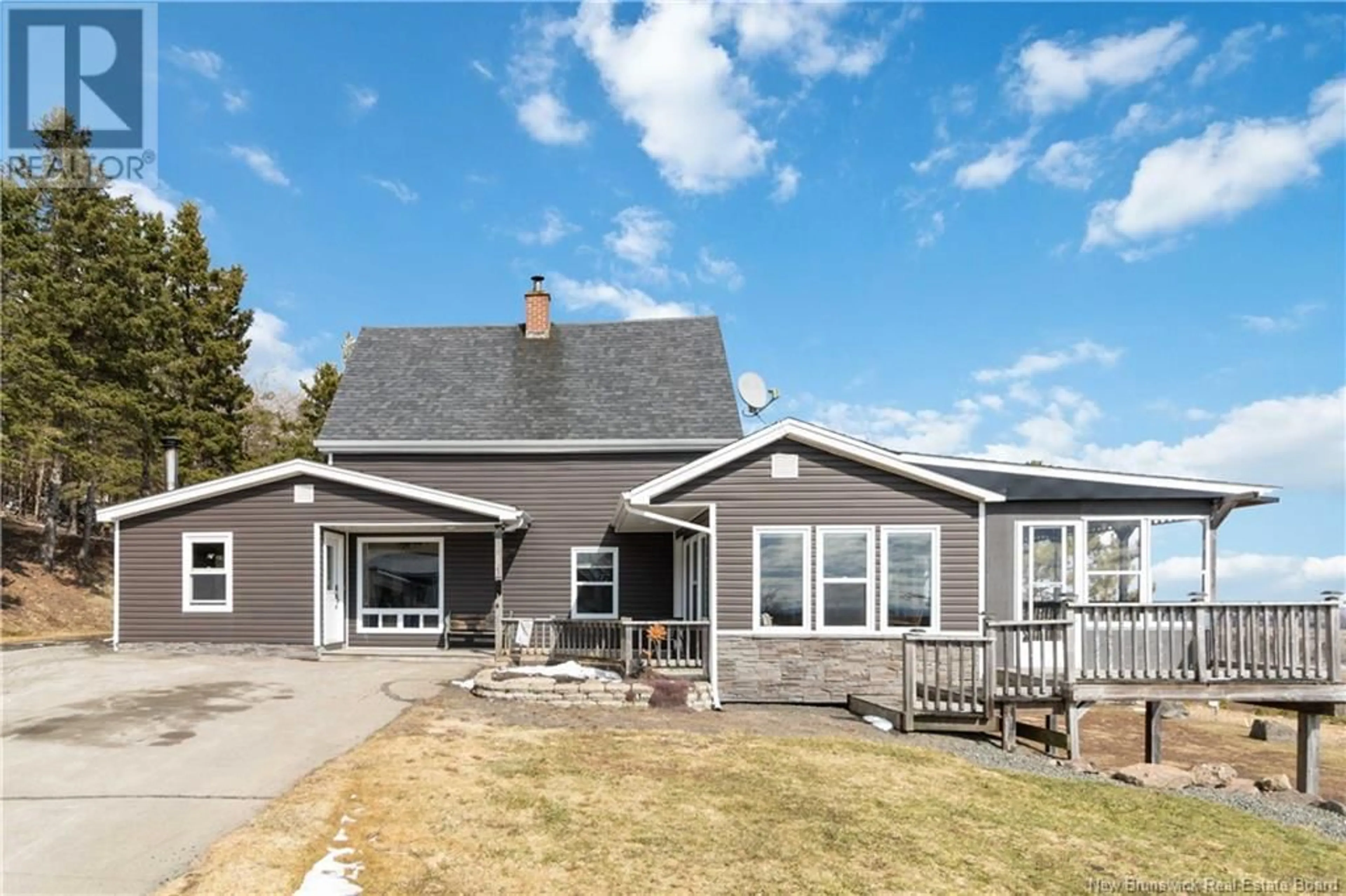 Home with vinyl exterior material, unknown for 651 FRONT MOUNTAIN ROAD, Moncton New Brunswick E1G3H2