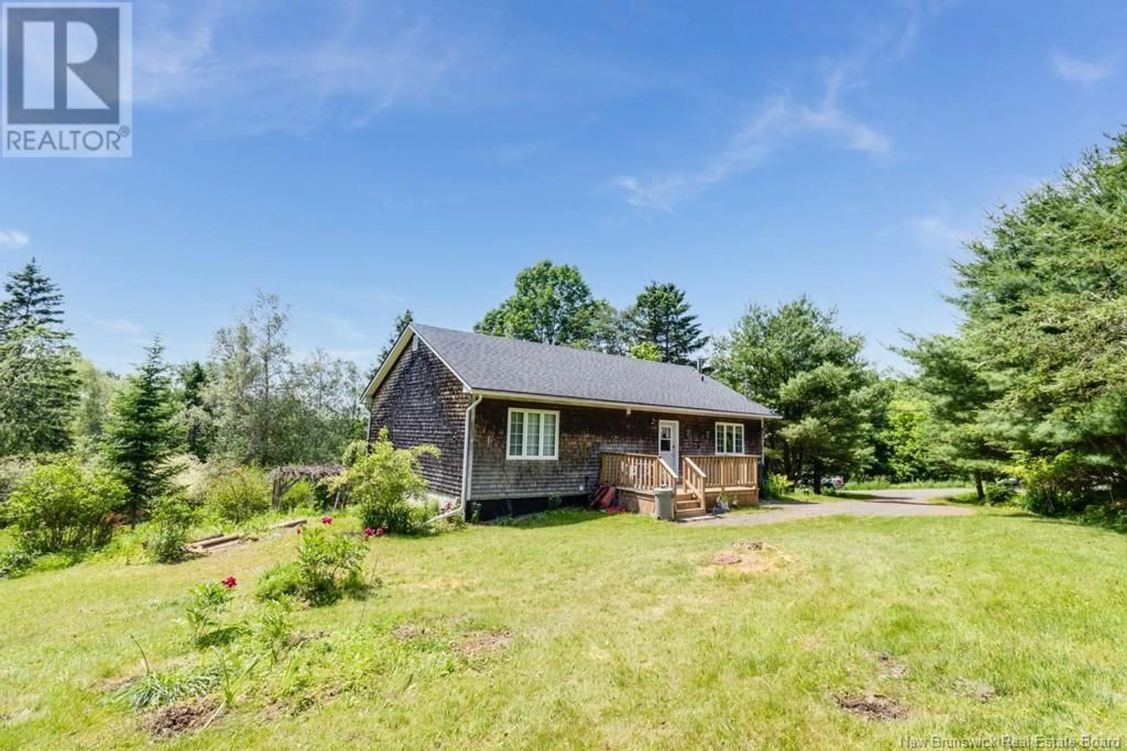 A pic from outside/outdoor area/front of a property/back of a property/a pic from drone, water/lake/river/ocean view for 43 APPLE LANE, Keswick Ridge New Brunswick E6L1P7